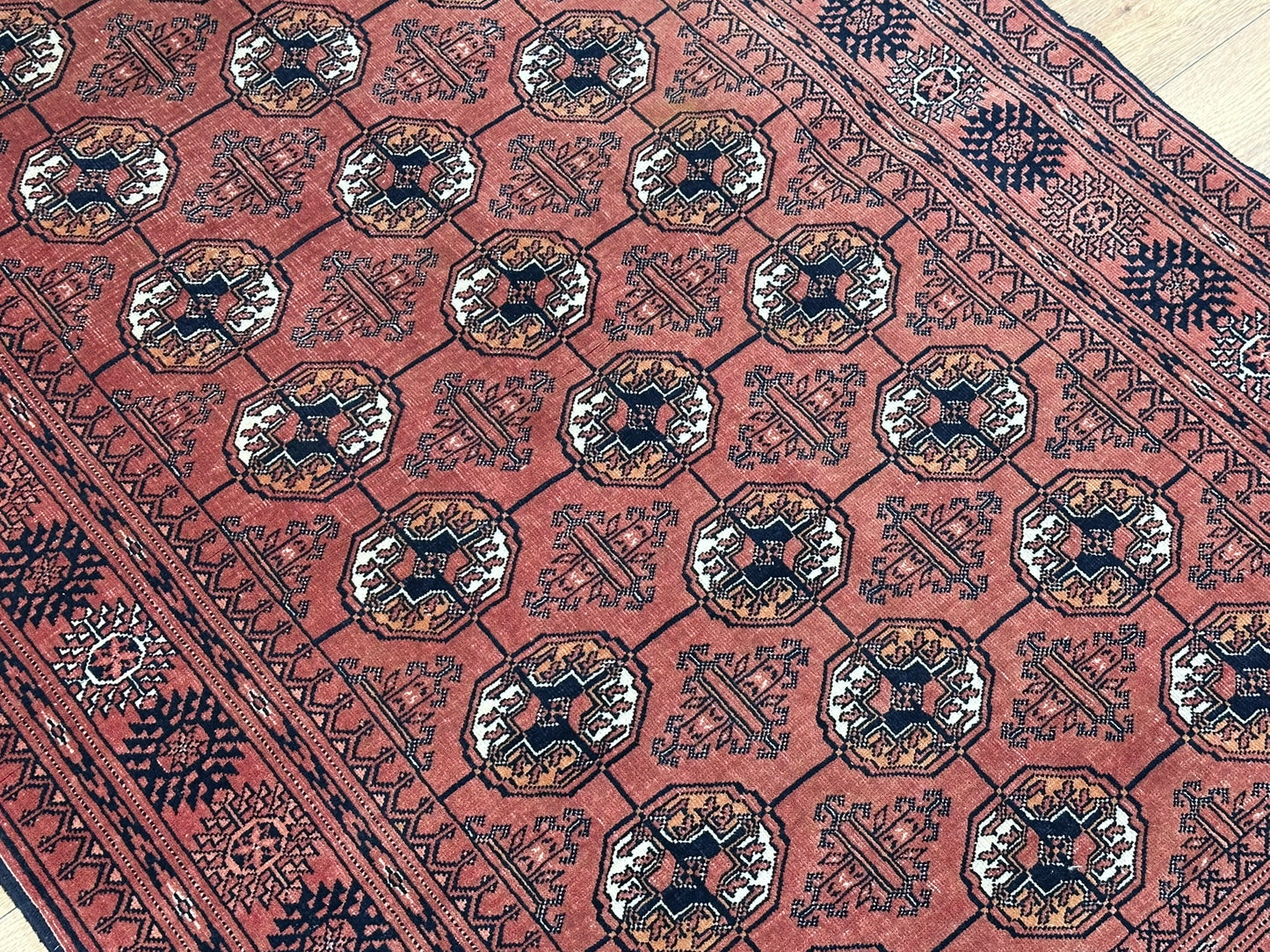 Handgeknüpfter Perserteppich Jomut Buchara – 150x100 cm Wolle