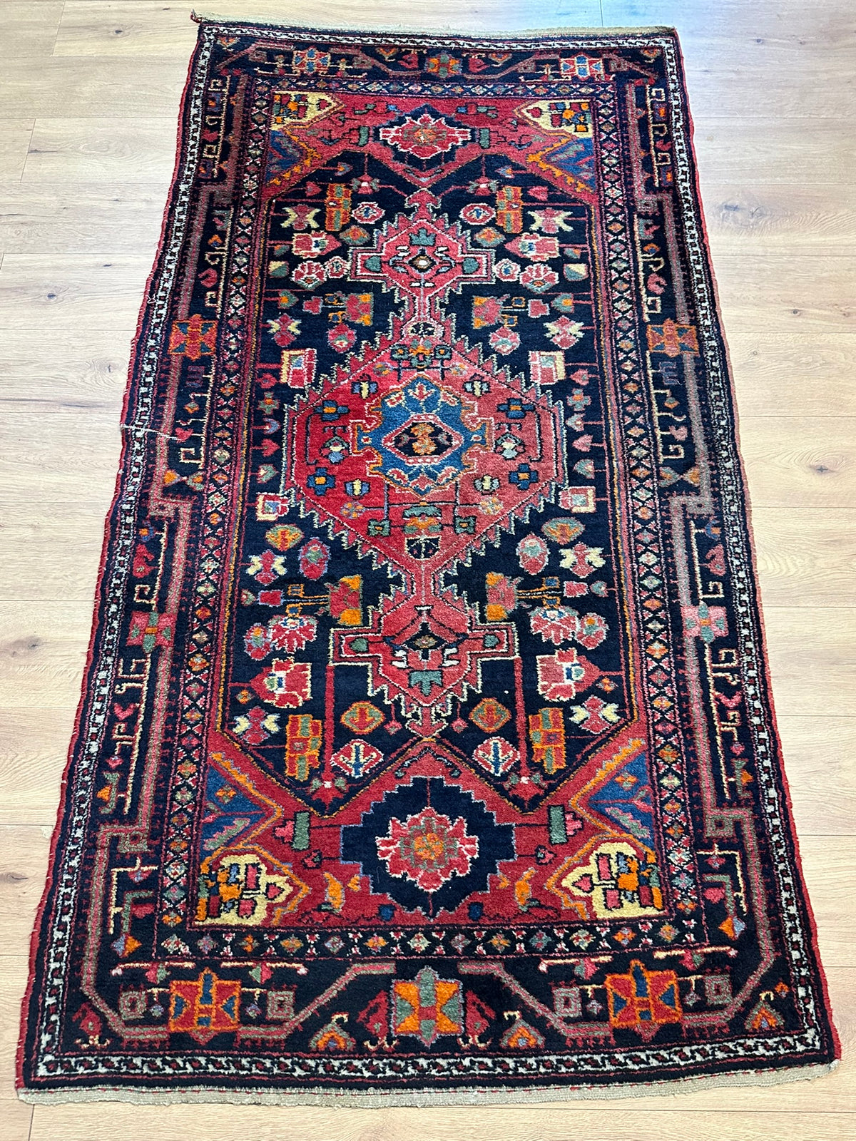 Orientteppich handgeknüpft Malayer 217x115 cm