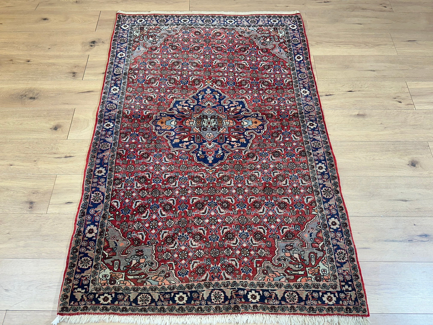 Orientteppich handgeknüpft Rosen Bidjar 174x118 cm