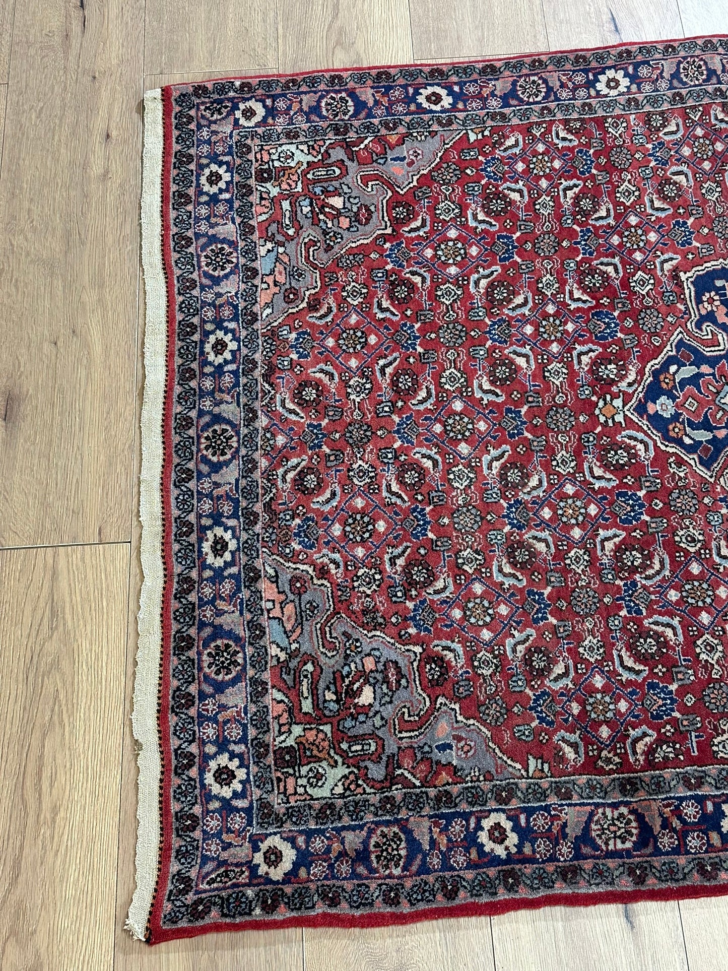 Orientteppich handgeknüpft Rosen Bidjar 174x118 cm