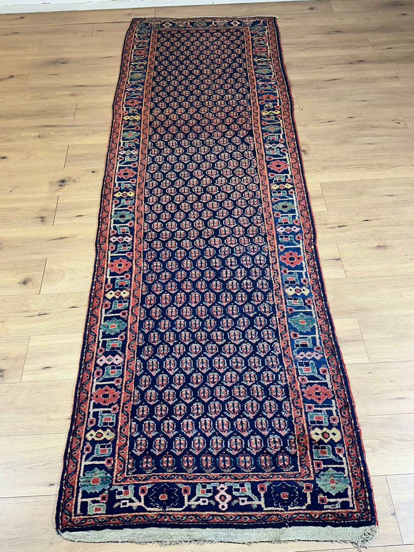 Orientteppich handgeknüpft Malayer Läufer 323x100 cm