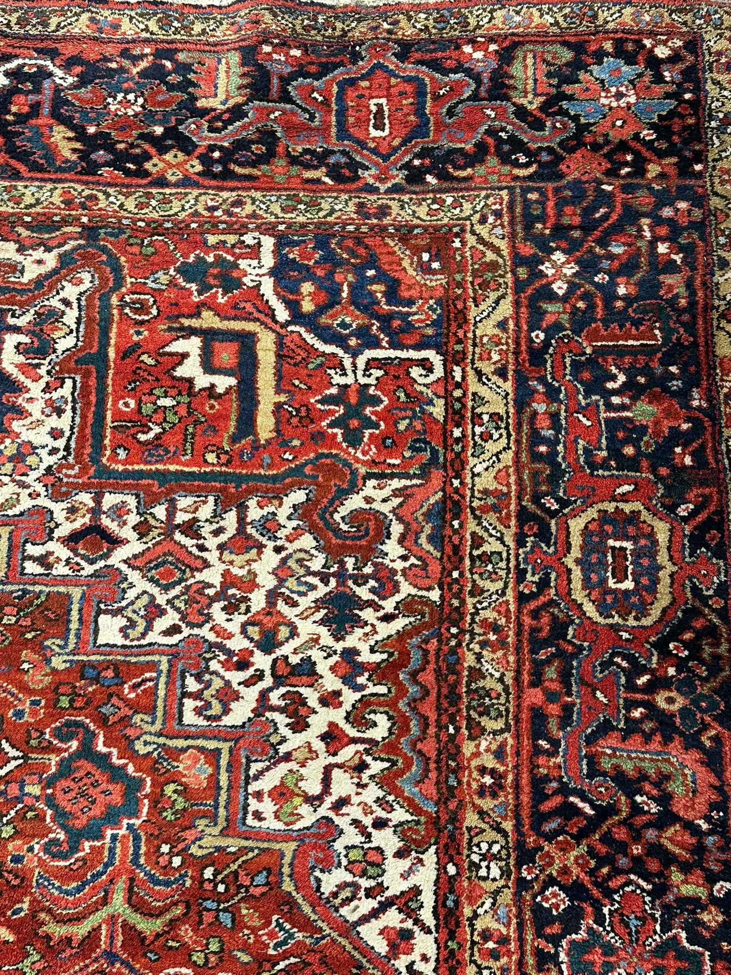Orientteppich handgeknüpft Heriz selten naturfarben 370x270 cm