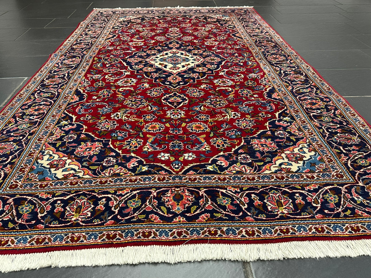 Orientteppich handgeknüpft Keschan Korkwolle 253x150 cm