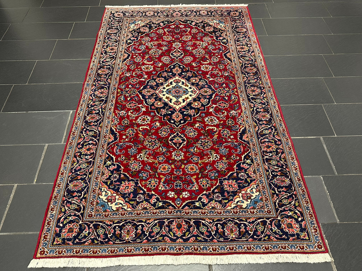 Orientteppich handgeknüpft Keschan Korkwolle 253x150 cm