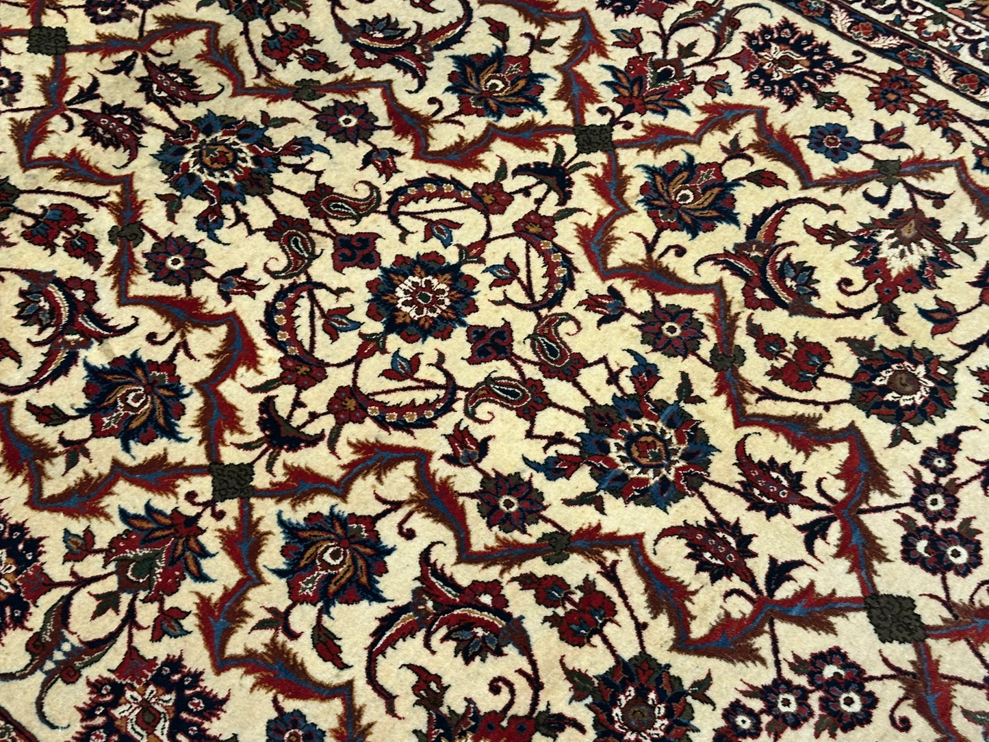 Semi AntikOrientteppich handgeknüpft Isfahan naturfarben 400x275 cm