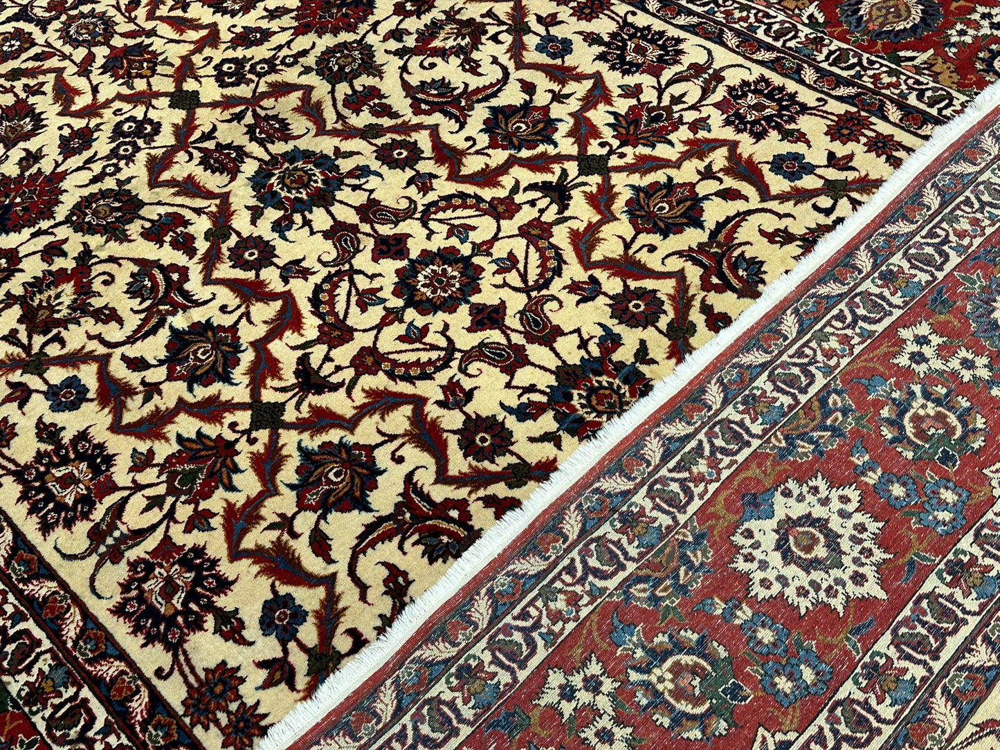 Semi AntikOrientteppich handgeknüpft Isfahan naturfarben 400x275 cm