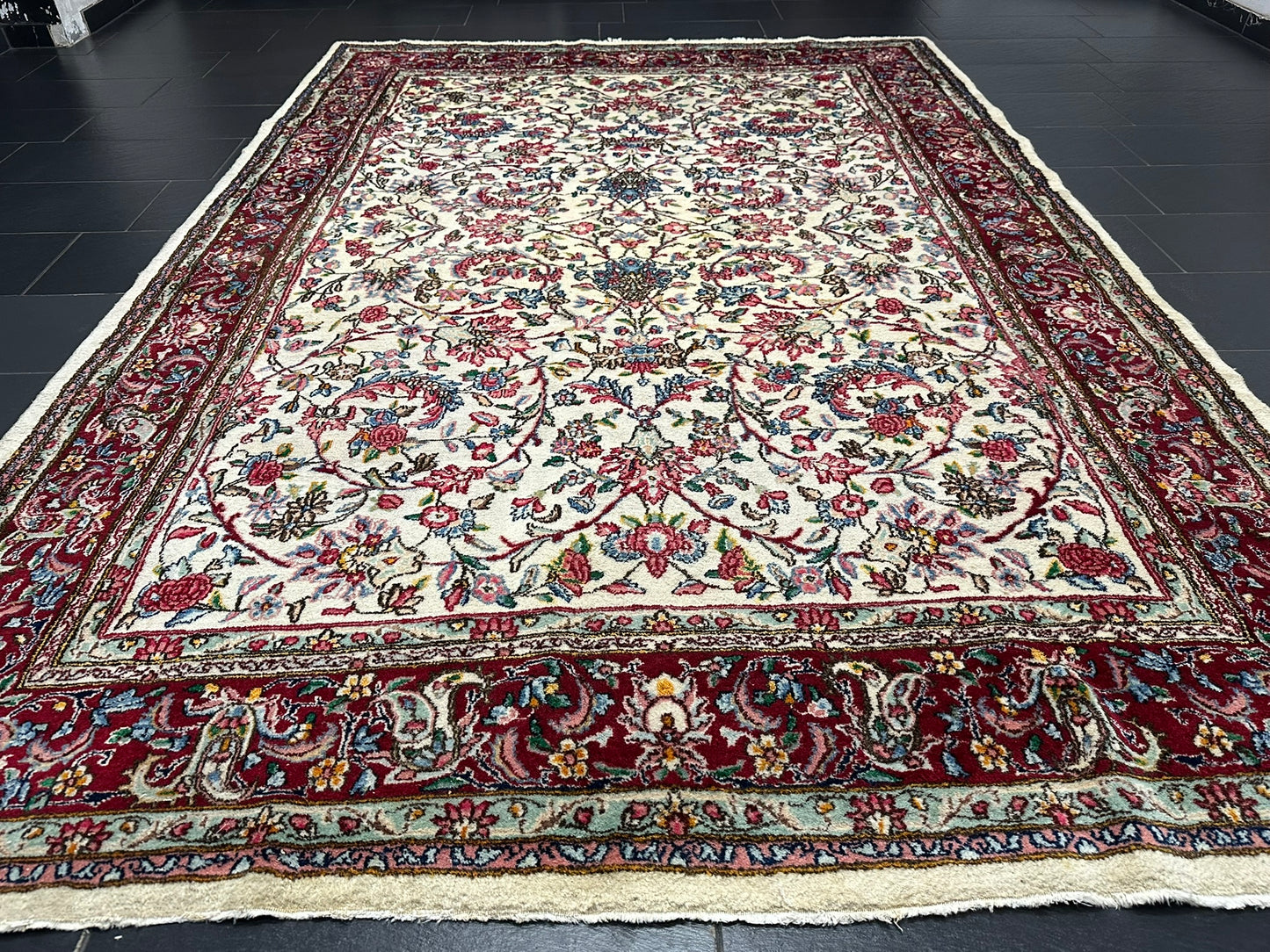 Orientteppich handgeknüpft Lawer Kirman 323x210 cm