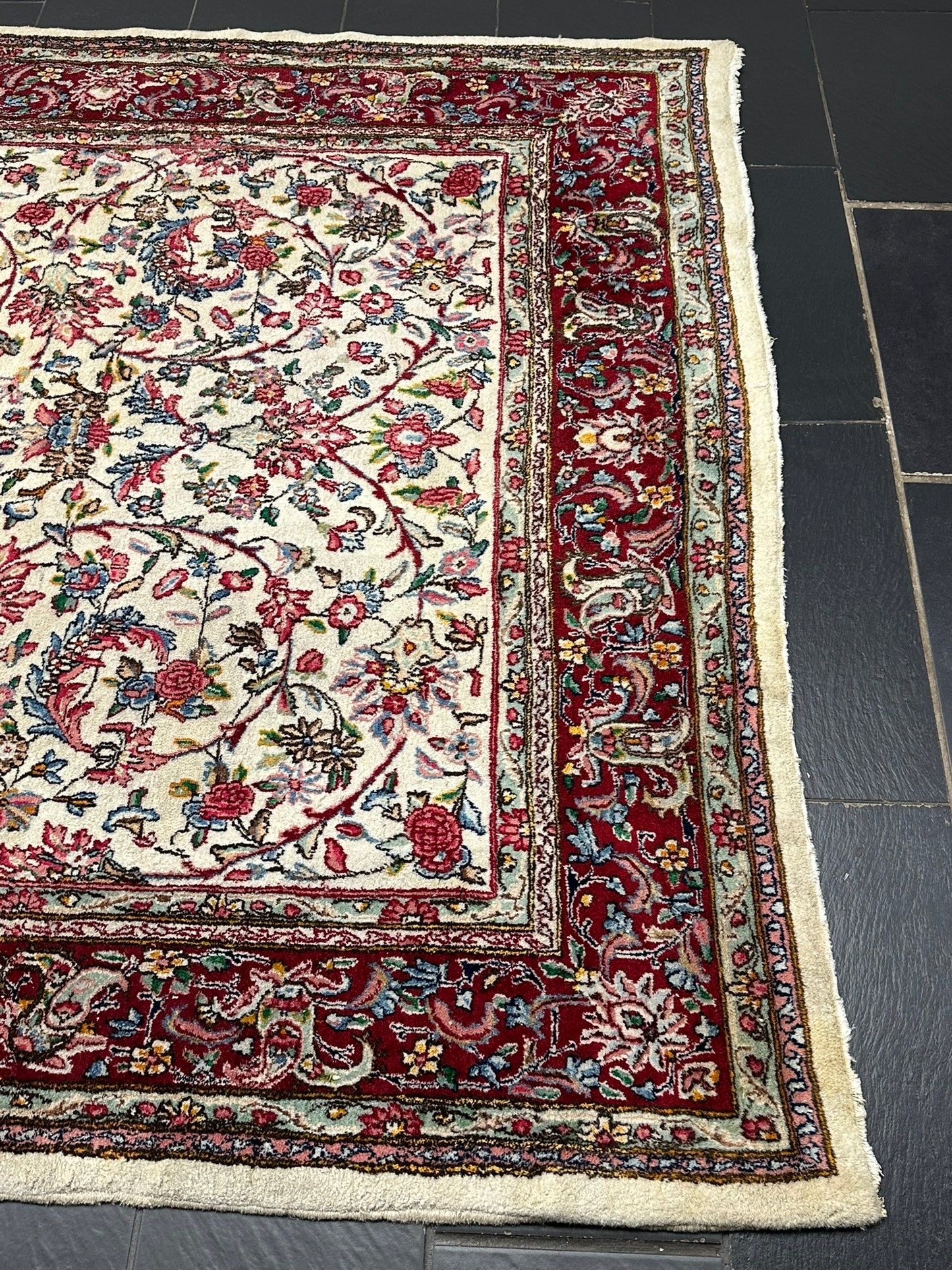 Orientteppich handgeknüpft Lawer Kirman 323x210 cm
