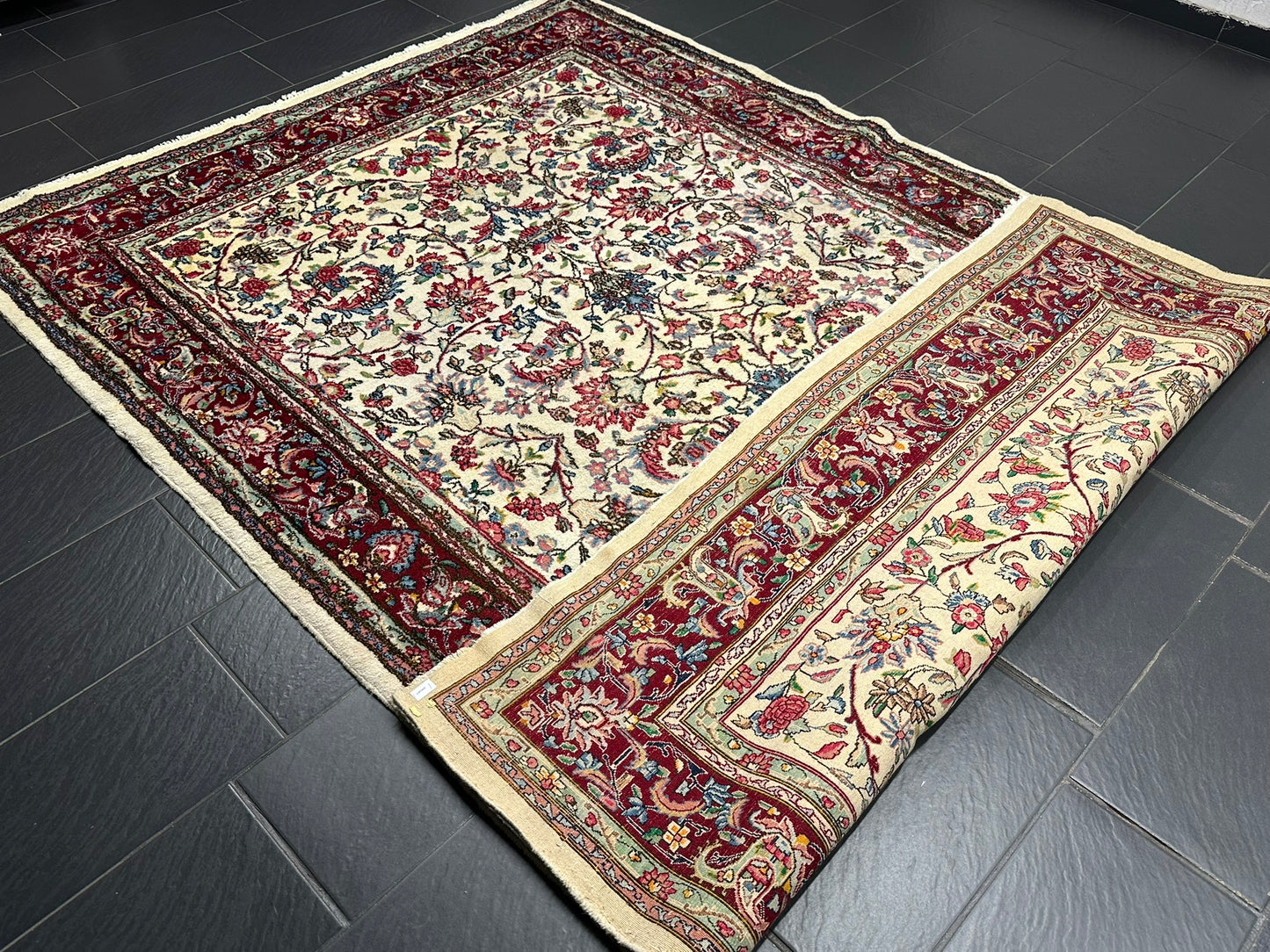 Orientteppich handgeknüpft Lawer Kirman 323x210 cm