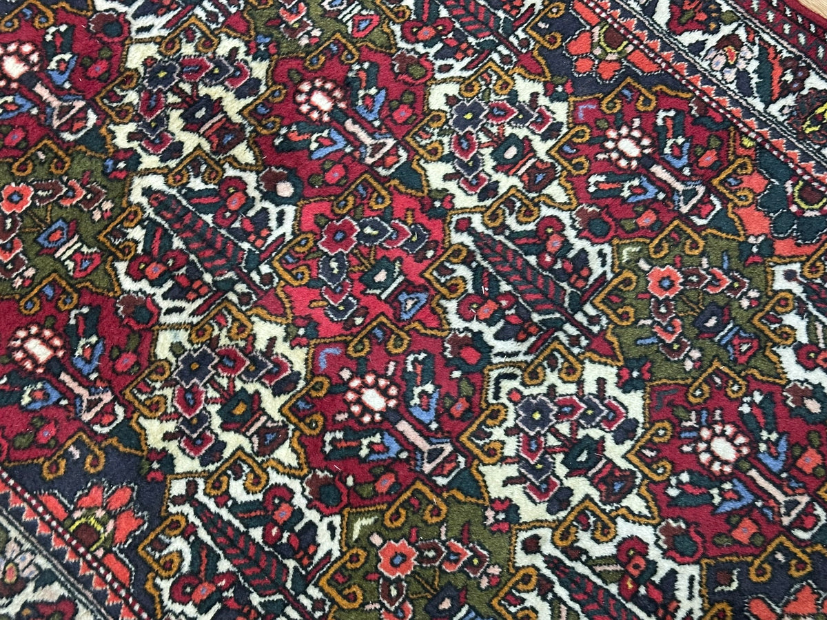 Orientteppich handgeknüpft Bachtiar Feldermotiv Naturfarben 150x118 cm