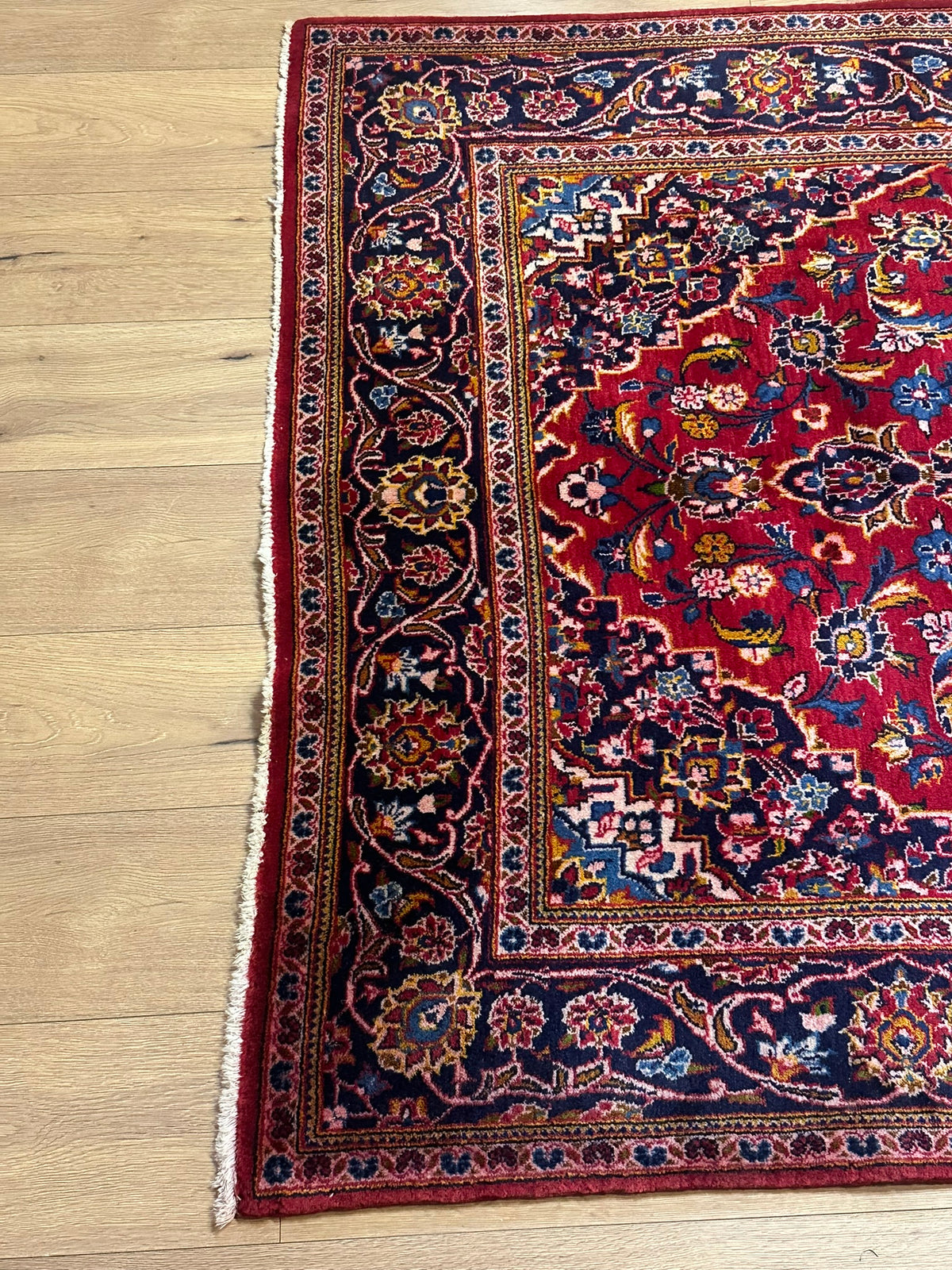 Orientteppich handgeknüpft Keschan Korkwolle 224x140 cm
