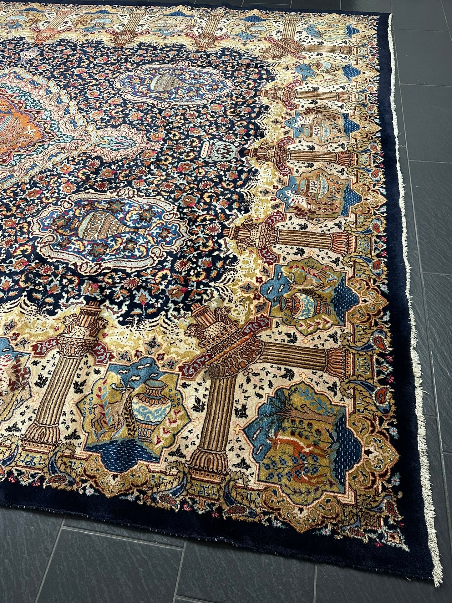 Orientteppich handgeknüpft Bilder Vasen  Kaschmar Unikat 390x295 cm