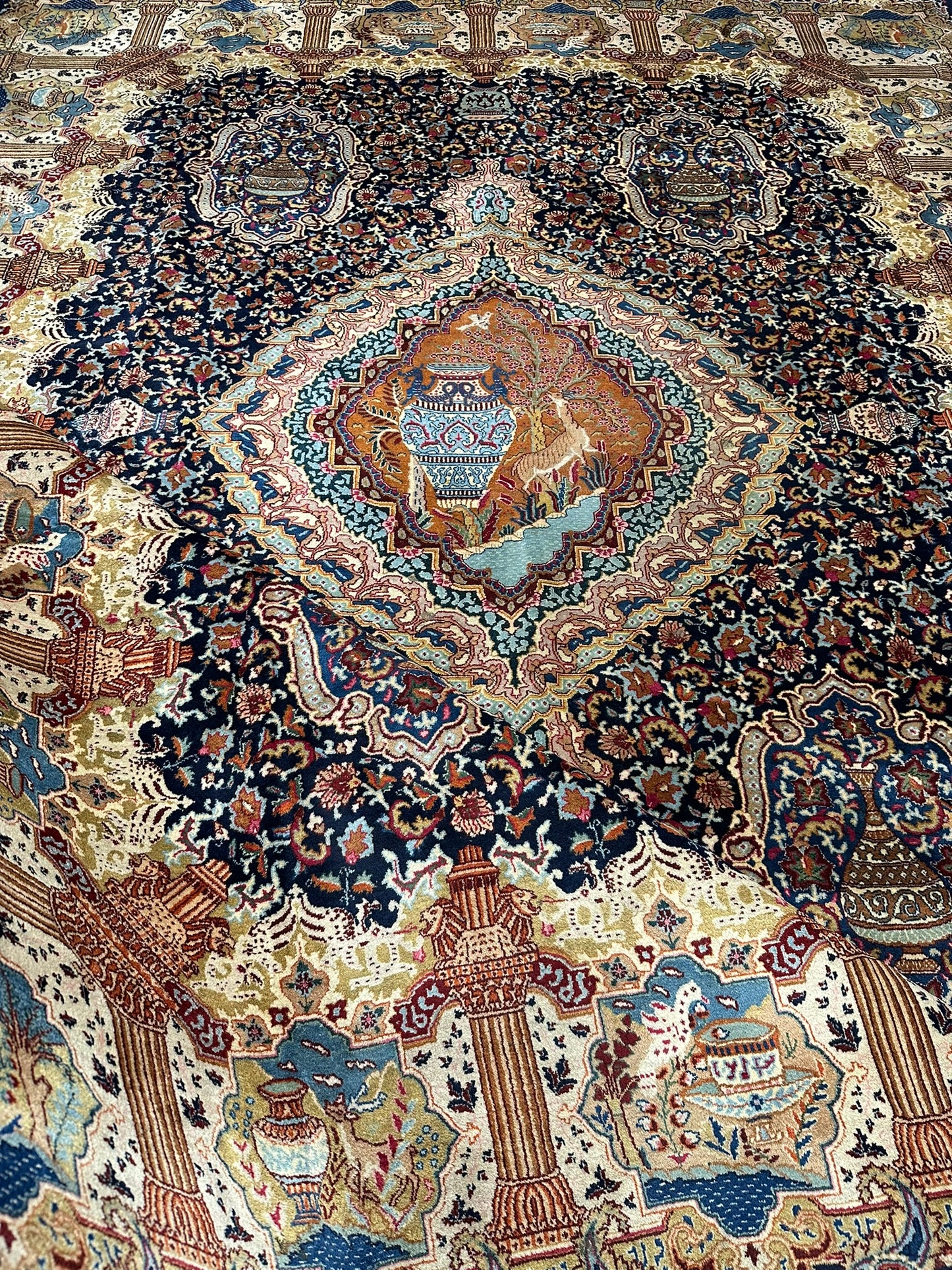 Orientteppich handgeknüpft Bilder Vasen  Kaschmar Unikat 390x295 cm