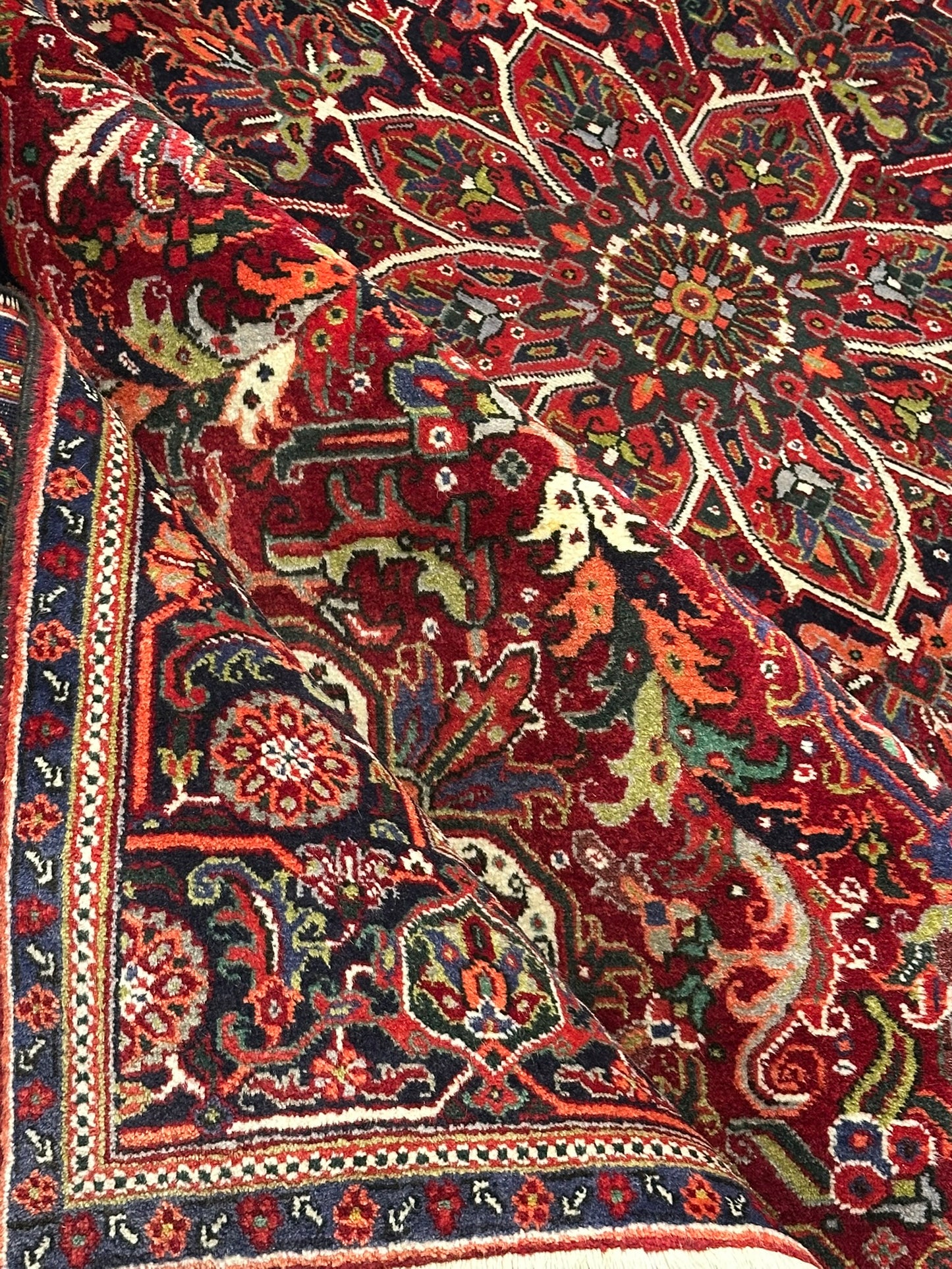 Semi Antik Orientteppich handgeknüpft Heriz Naturfarben 360x240 cm
