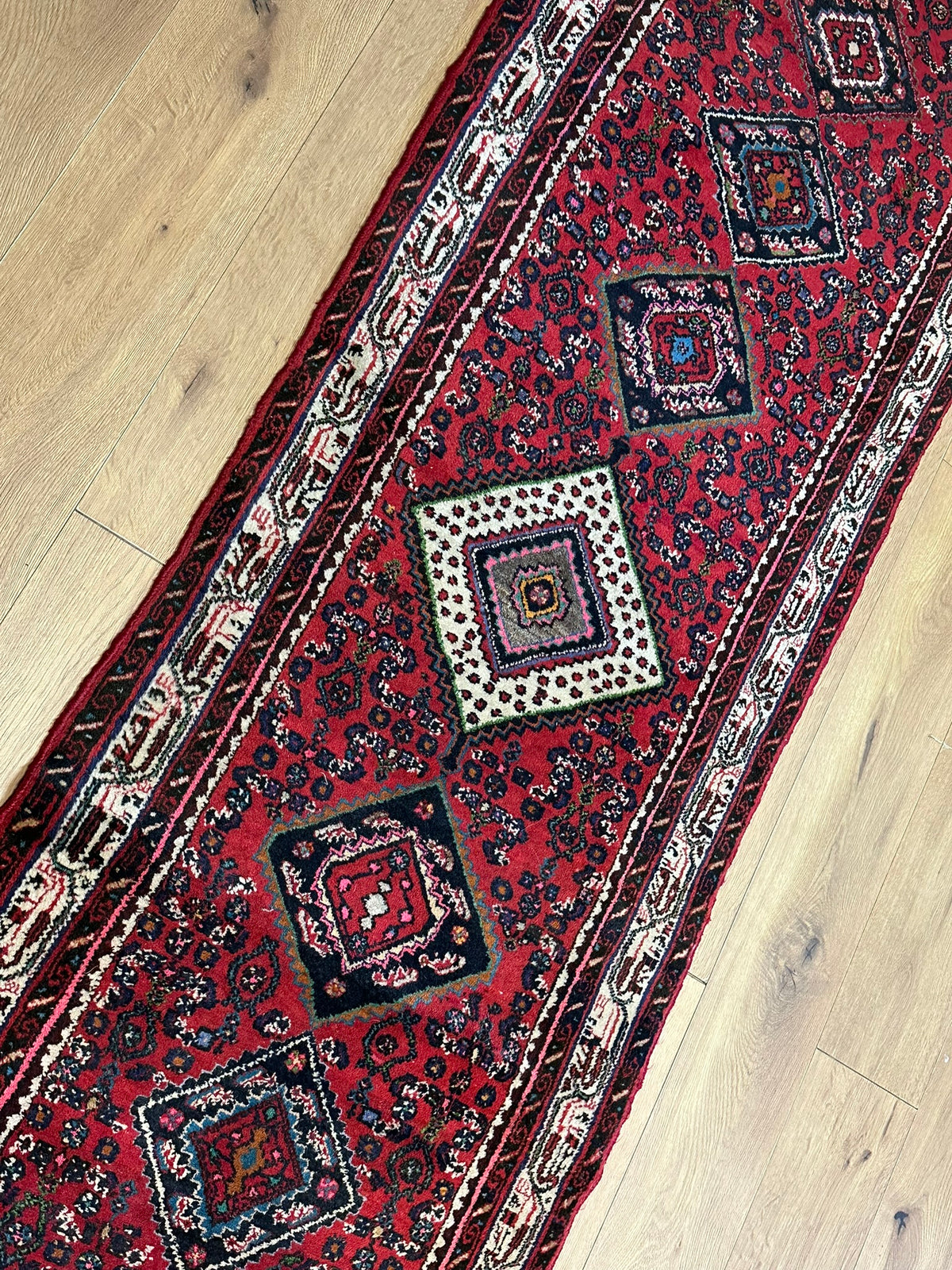 Orientteppich handgeknüpft Hamadan Läufer 310x85 cm
