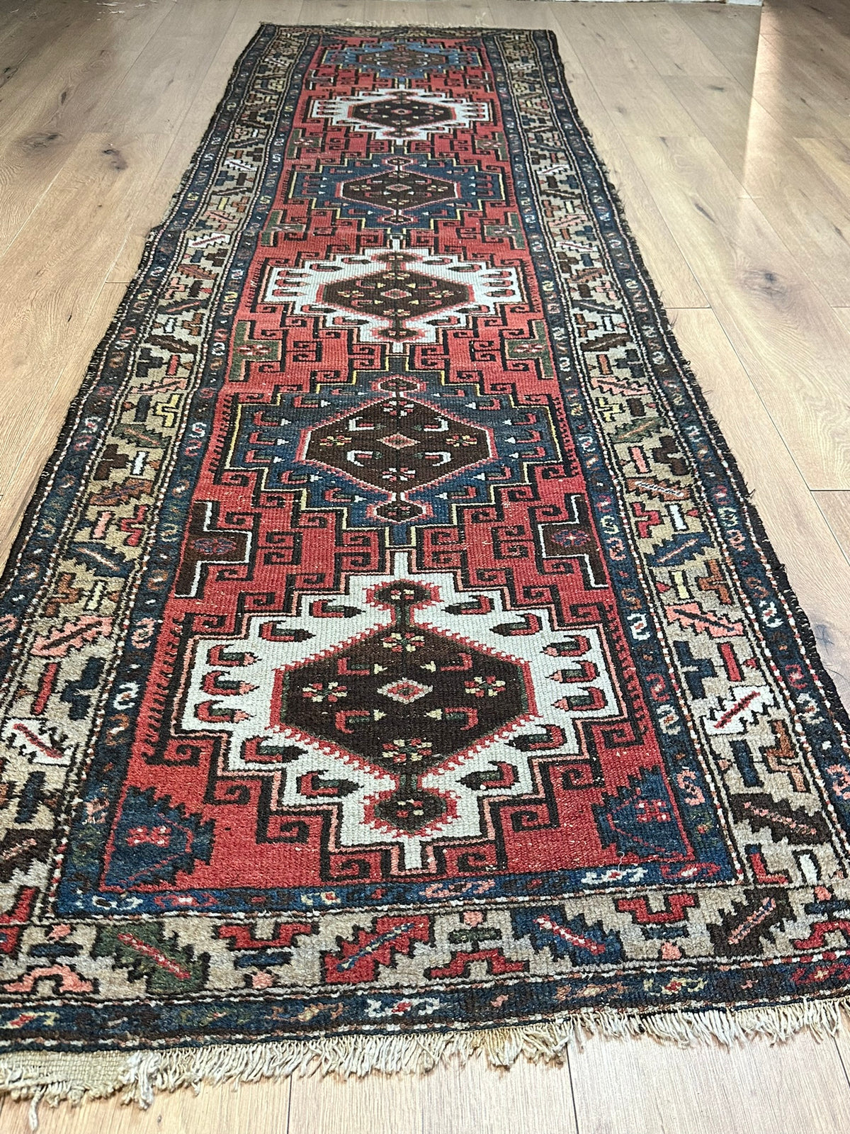 Antiker  Orientteppich handgeknüpft Kazak Läufer selten 290x84 cm