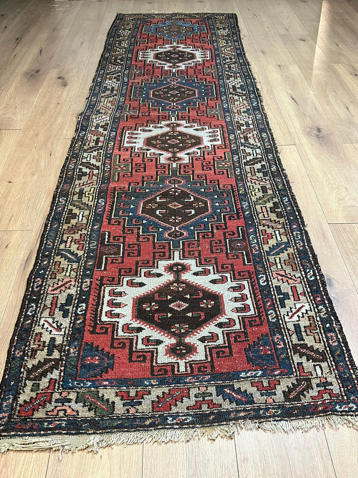 Antiker  Orientteppich handgeknüpft Kazak Läufer selten 290x84 cm