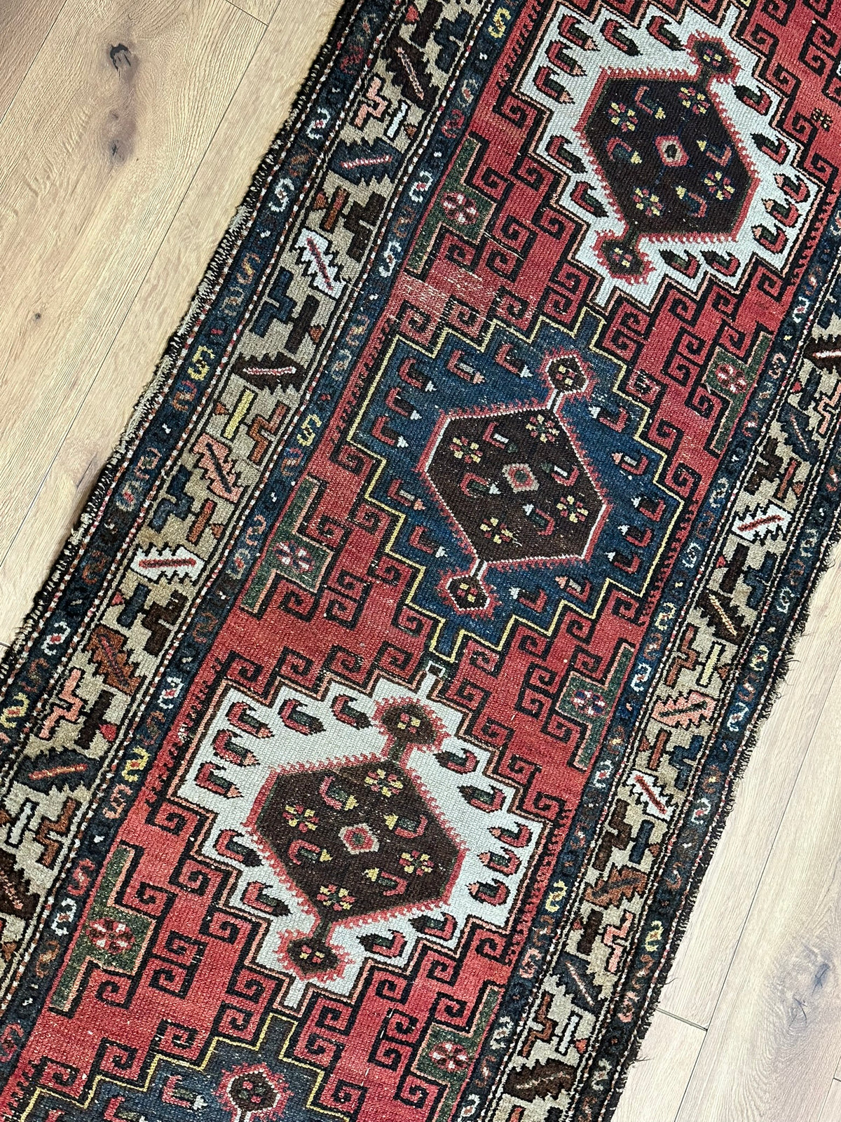 Antiker  Orientteppich handgeknüpft Kazak Läufer selten 290x84 cm