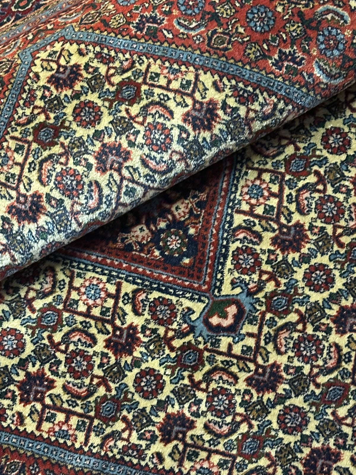 Orientteppich handgeknüpft Bidjar Wolle 175x120 cm