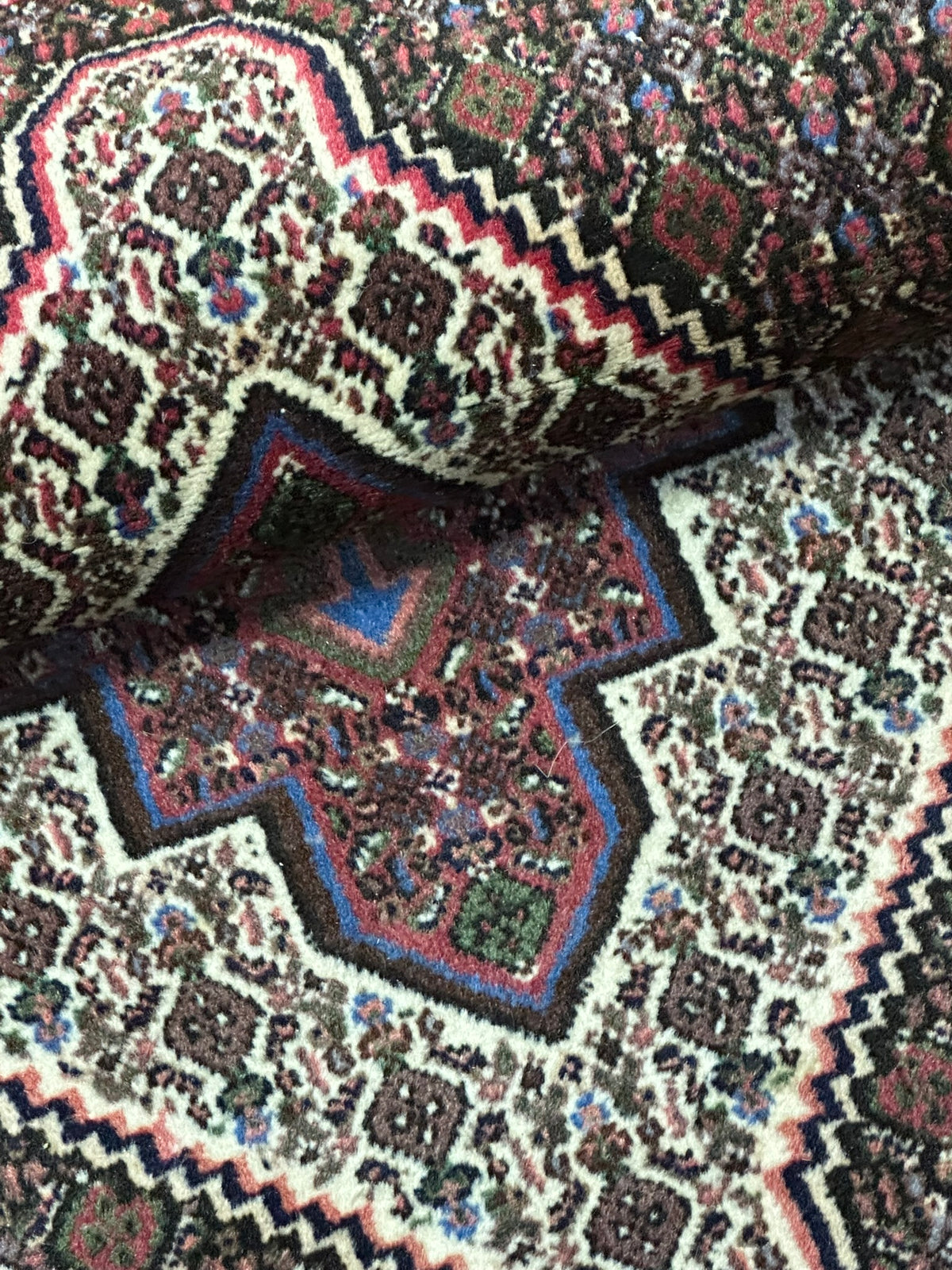 Orientteppich handgeknüpft Bidjar Senneh Wolle 100x75 cm