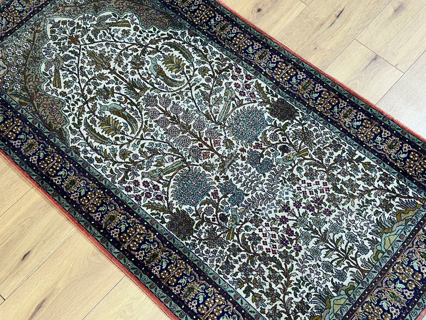 Orientteppich handgeknüpft Kaschmir Seide Lebensbaum 166x86 cm