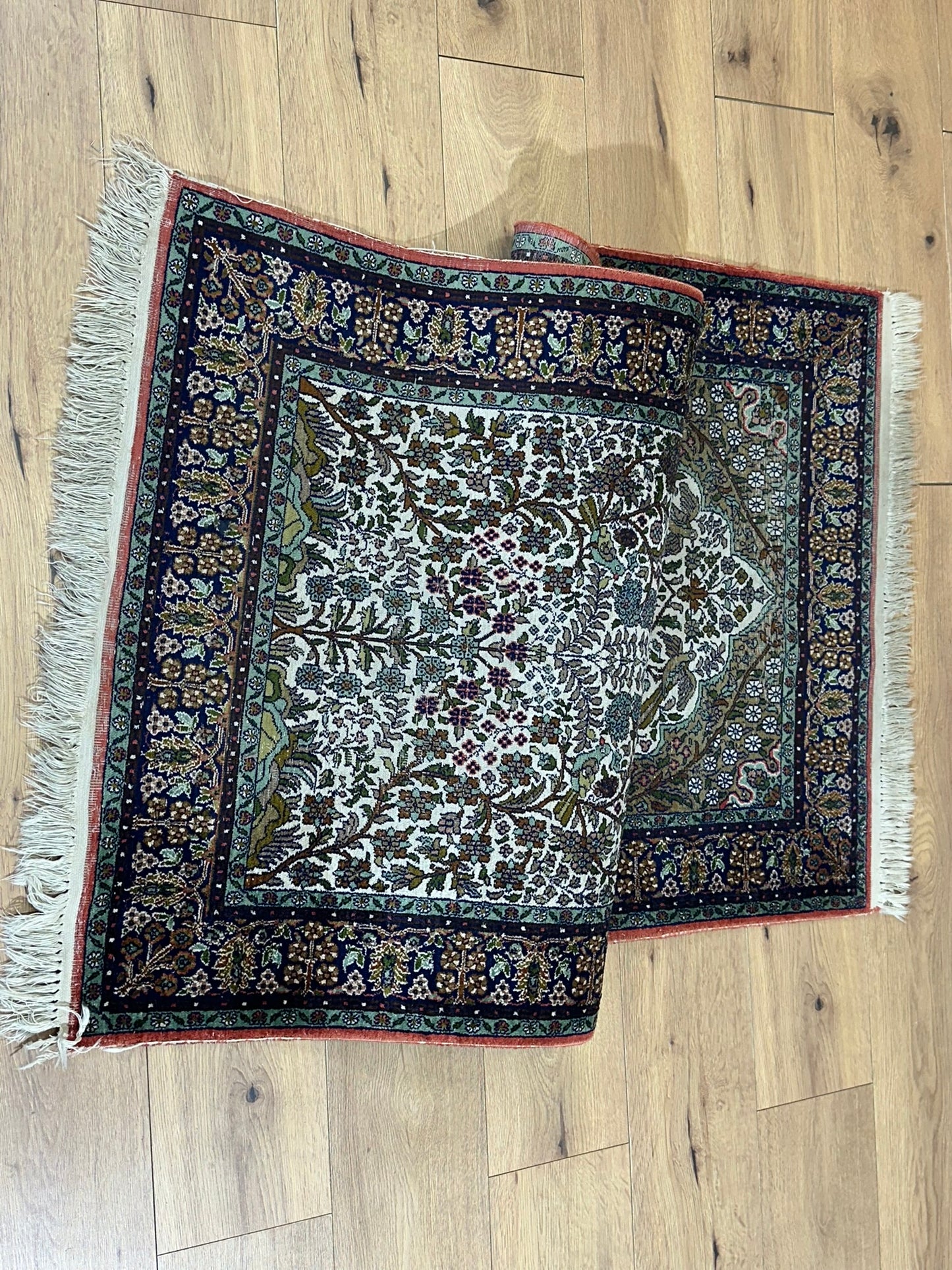Orientteppich handgeknüpft Kaschmir Seide Lebensbaum 166x86 cm