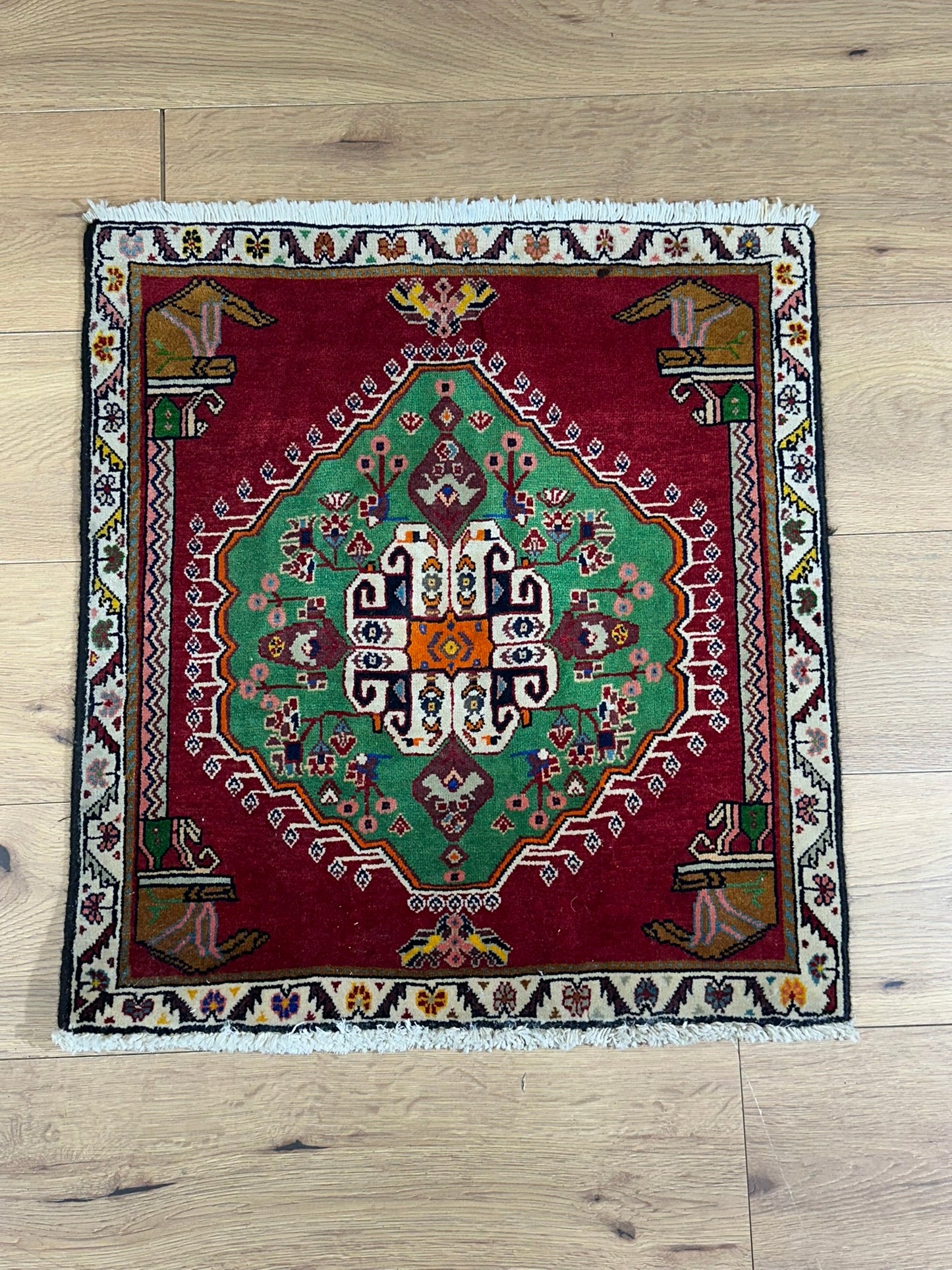 Orientteppich handgeknüpft Gaschgai 67x60 cm