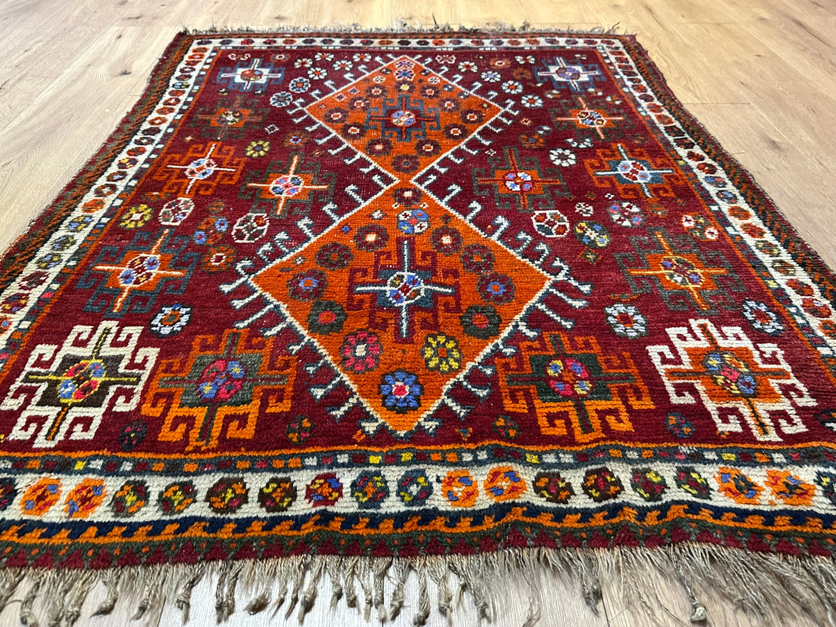 Orientteppich handgeknüpft Gaschgai Wolle 155x123 cm
