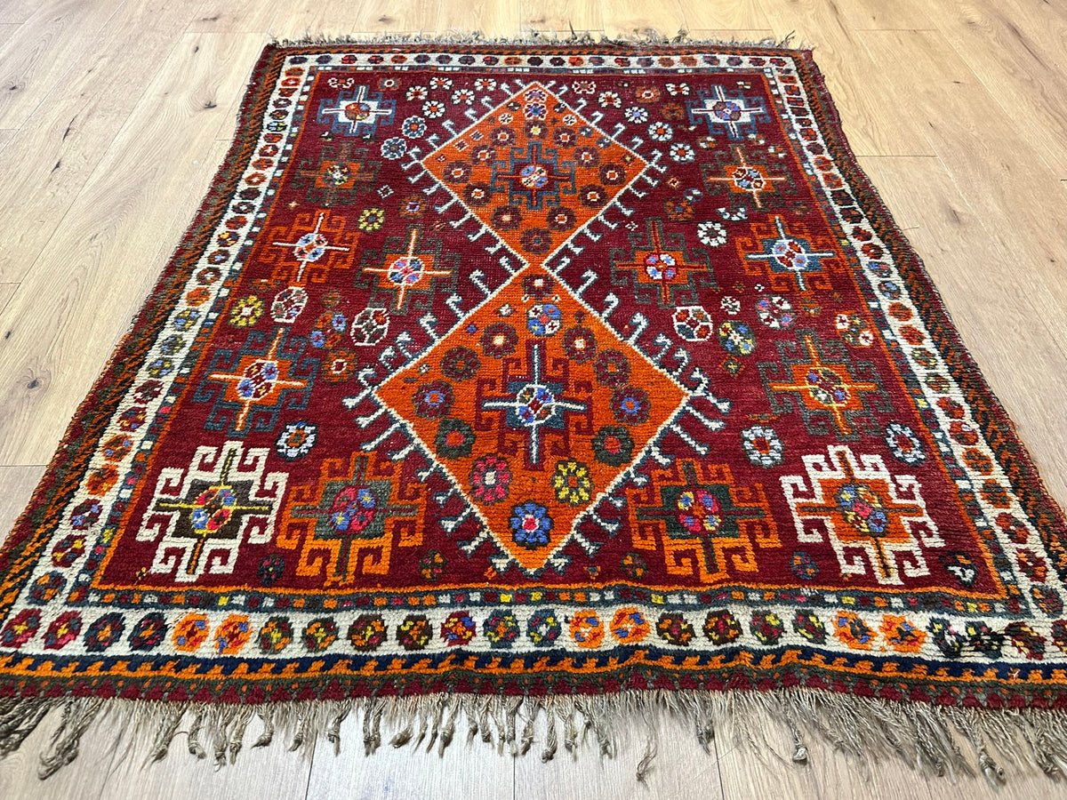 Orientteppich handgeknüpft Gaschgai Wolle 155x123 cm