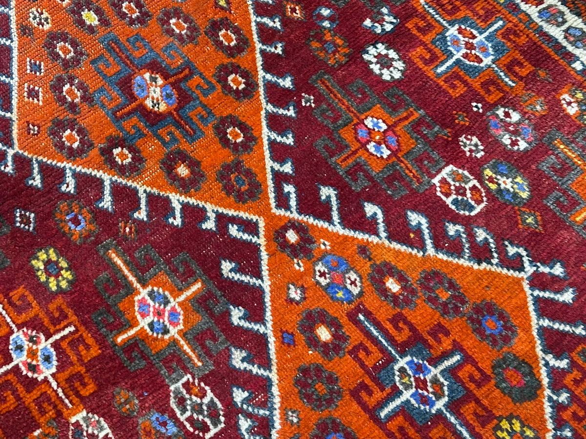 Orientteppich handgeknüpft Gaschgai Wolle 155x123 cm
