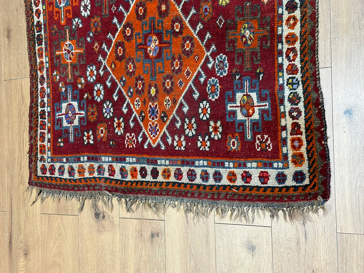 Orientteppich handgeknüpft Gaschgai Wolle 155x123 cm