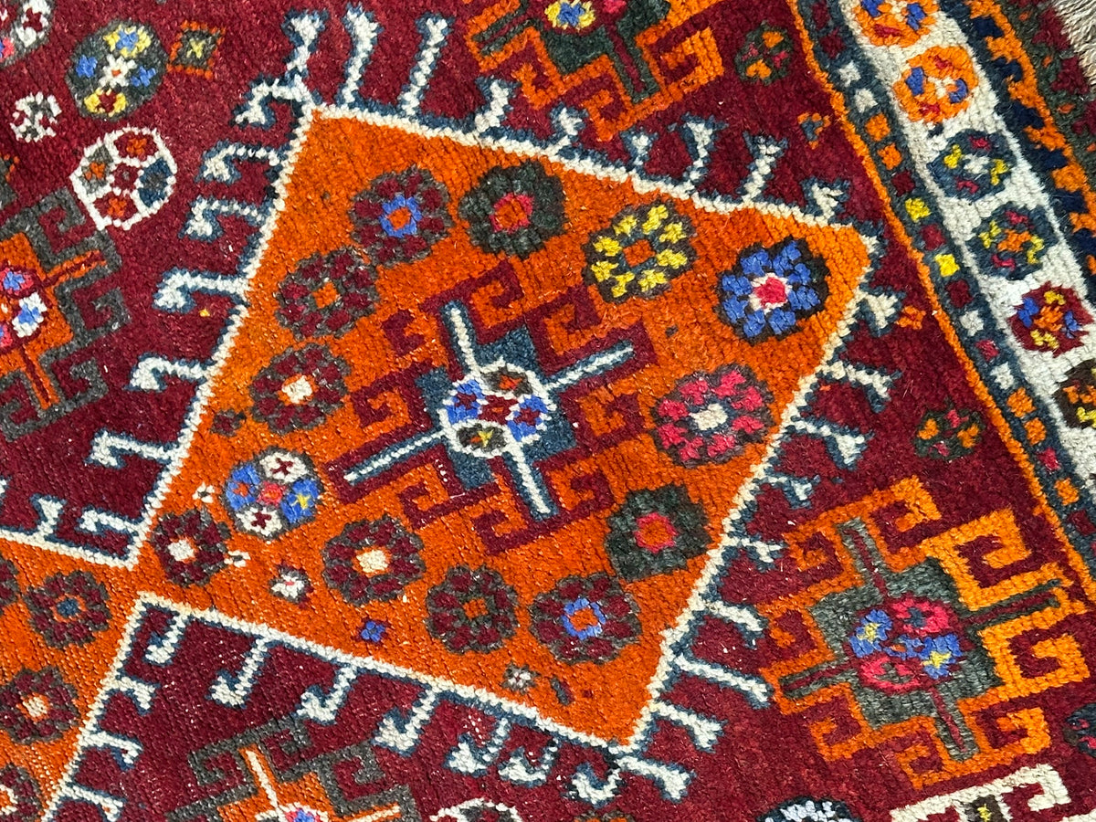 Orientteppich handgeknüpft Gaschgai Wolle 155x123 cm