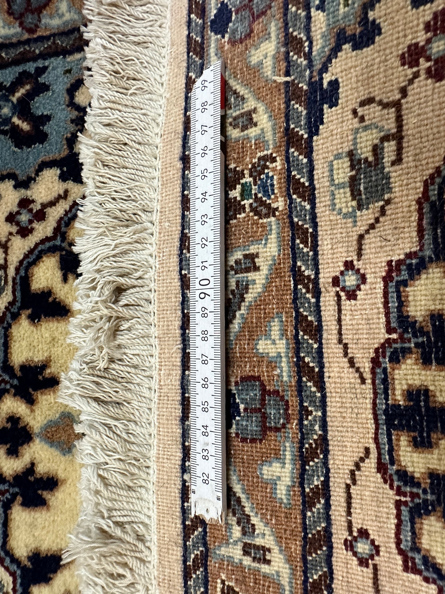 Handgeknüpfter Perserteppich Nain mit Seide 75x45 cm