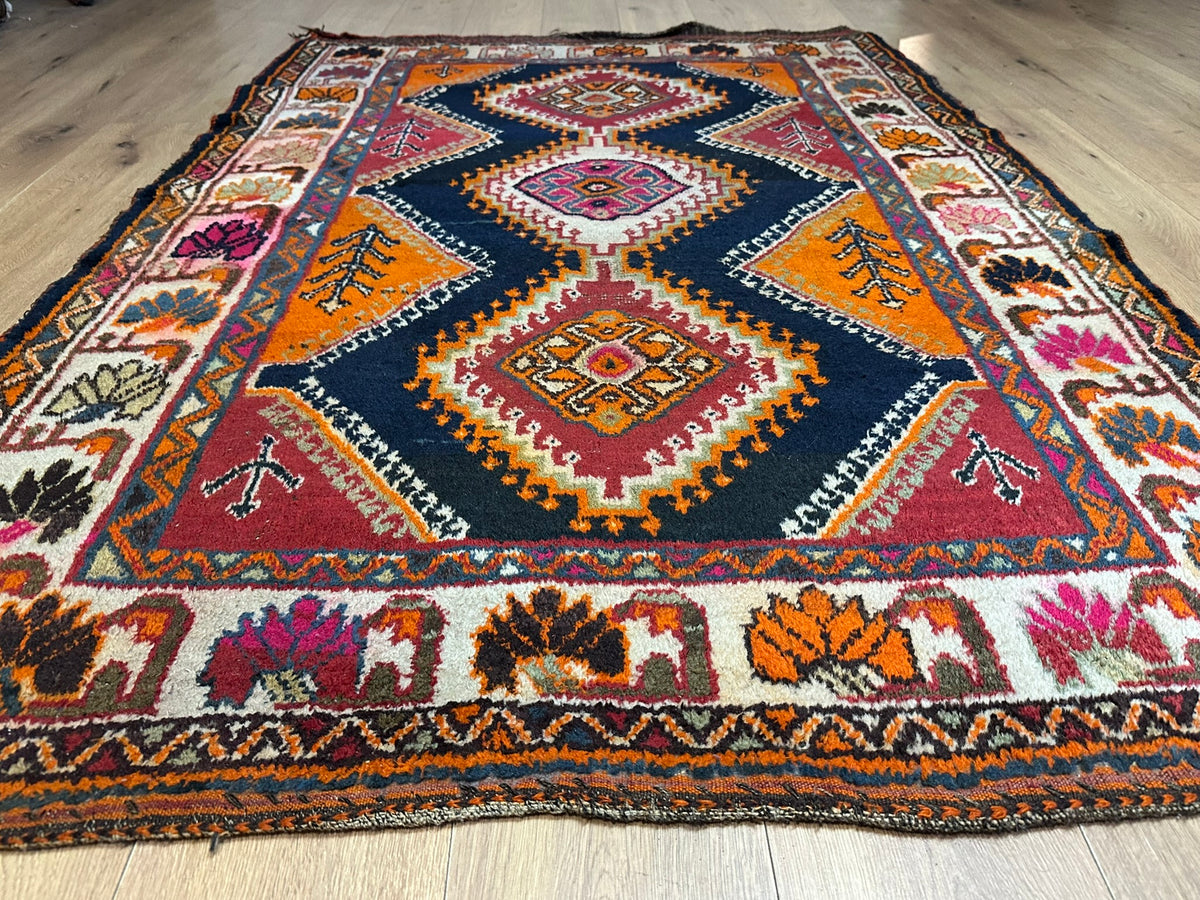 Antiker Orientteppich handgeknüpft Bachtiar  Naturfarben 200x136 cm
