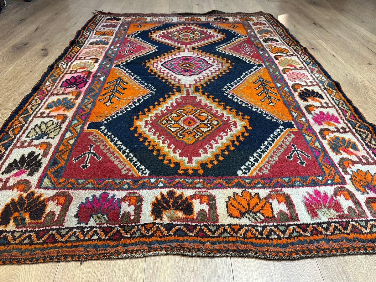 Antiker Orientteppich handgeknüpft Bachtiar  Naturfarben 200x136 cm