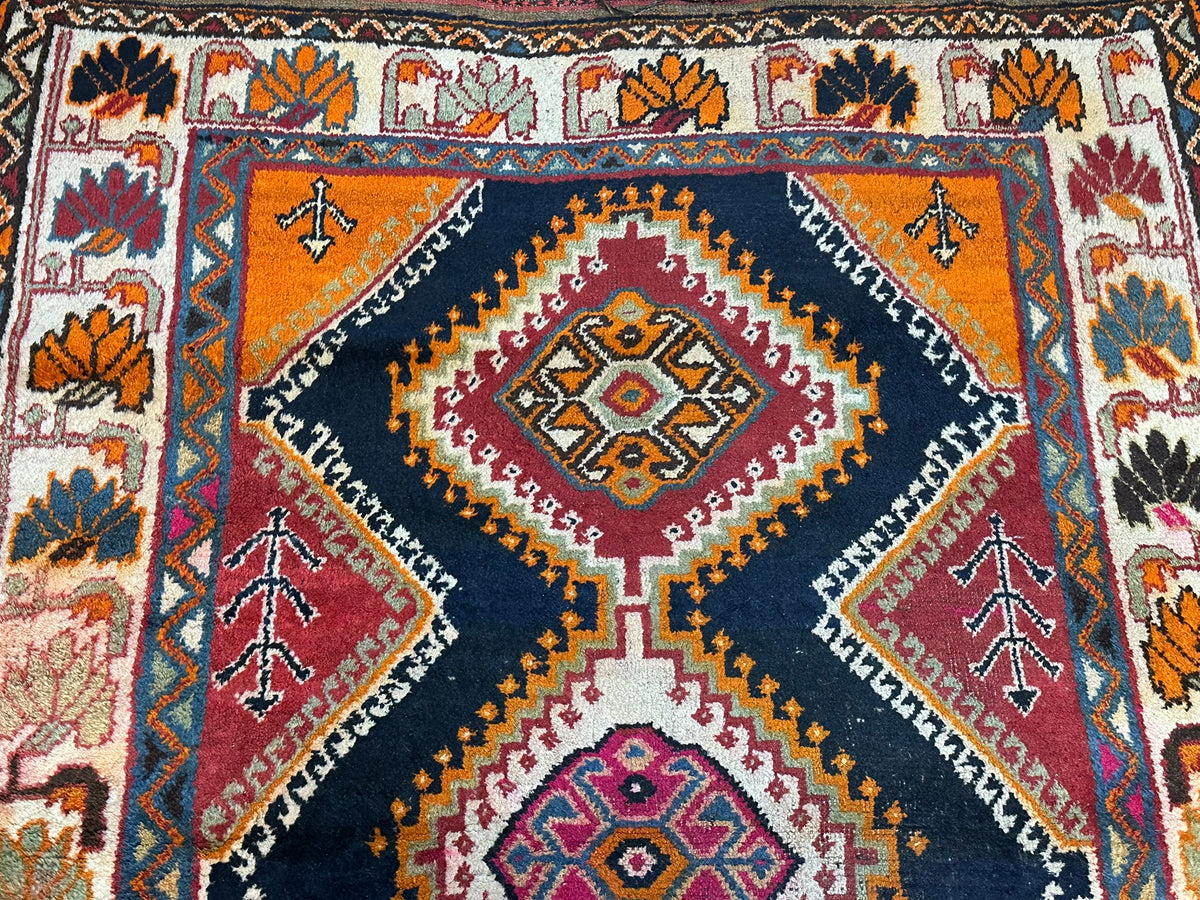 Antiker Orientteppich handgeknüpft Bachtiar  Naturfarben 200x136 cm