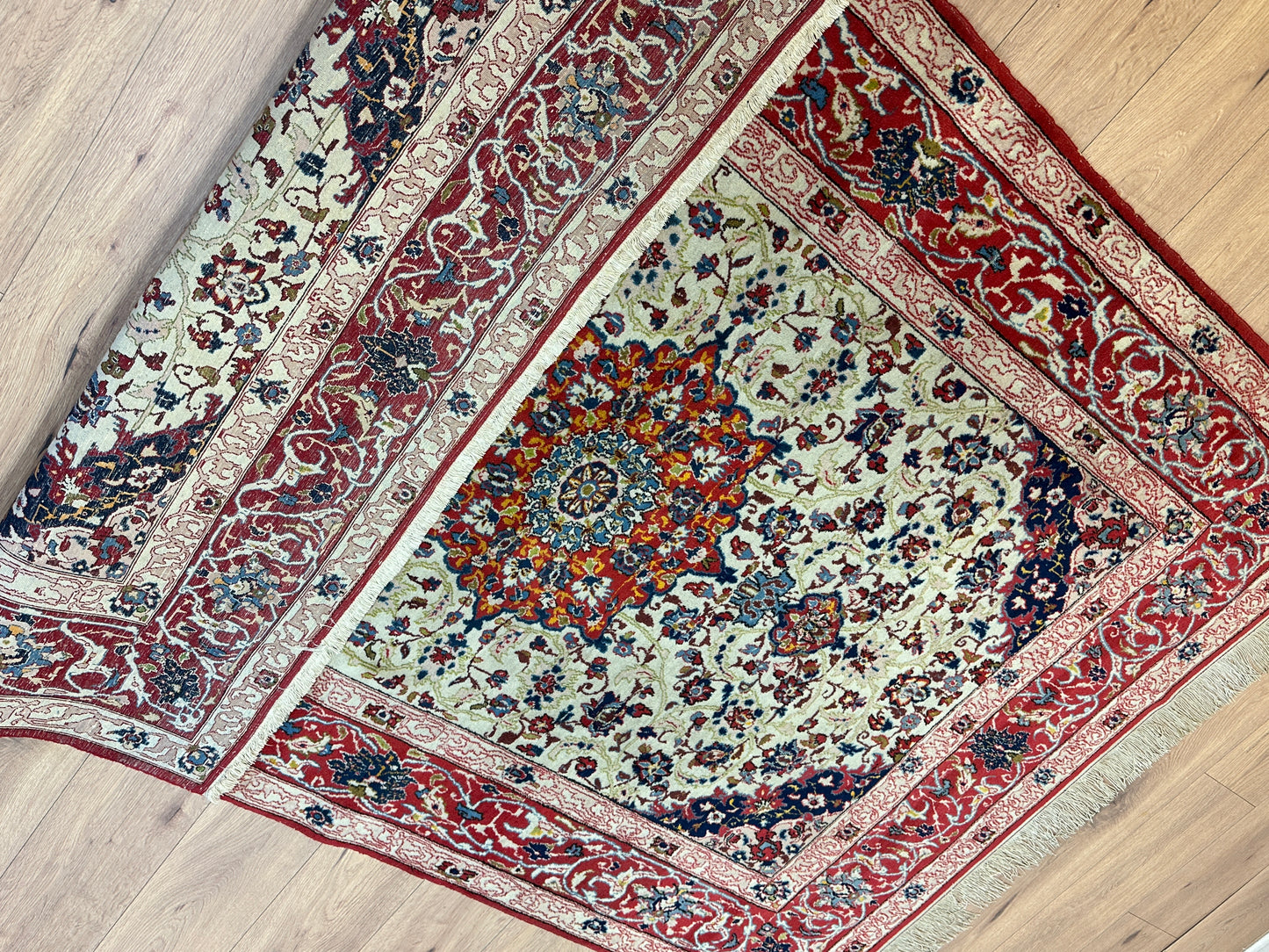 Handgeknüpfter Perser Orientteppich Feiner Isfahan semi Antik 225x115cm