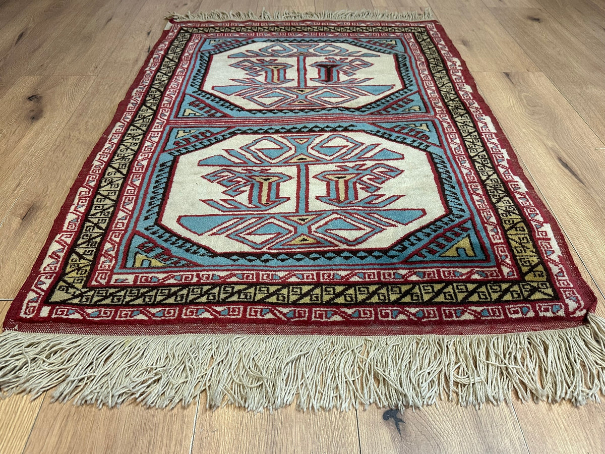 Orientteppich handgeknüpft Kazak Wolle 115x85 cm