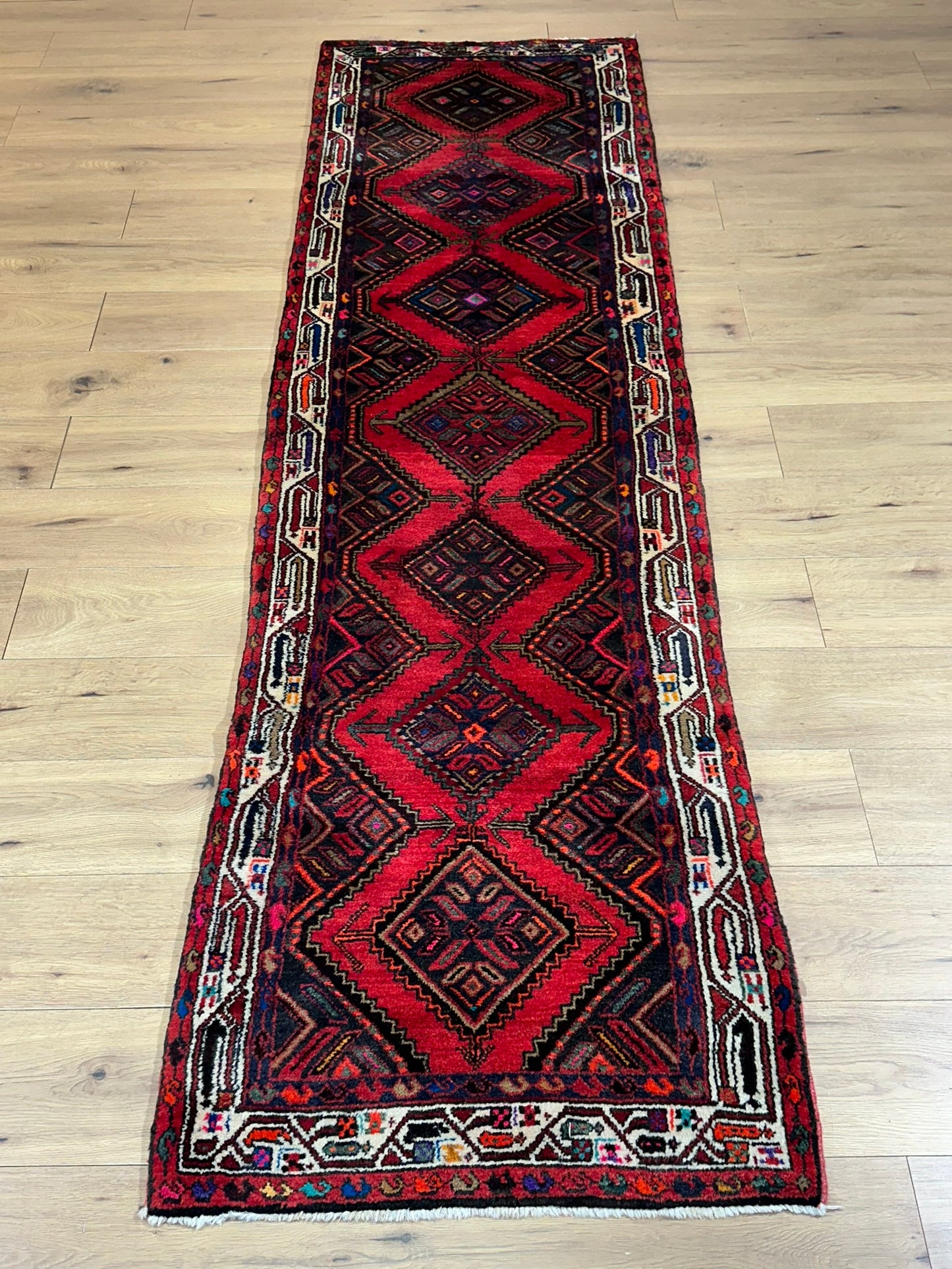 Orientteppich handgeknüpft Senneh Bidjar 282x75 cm