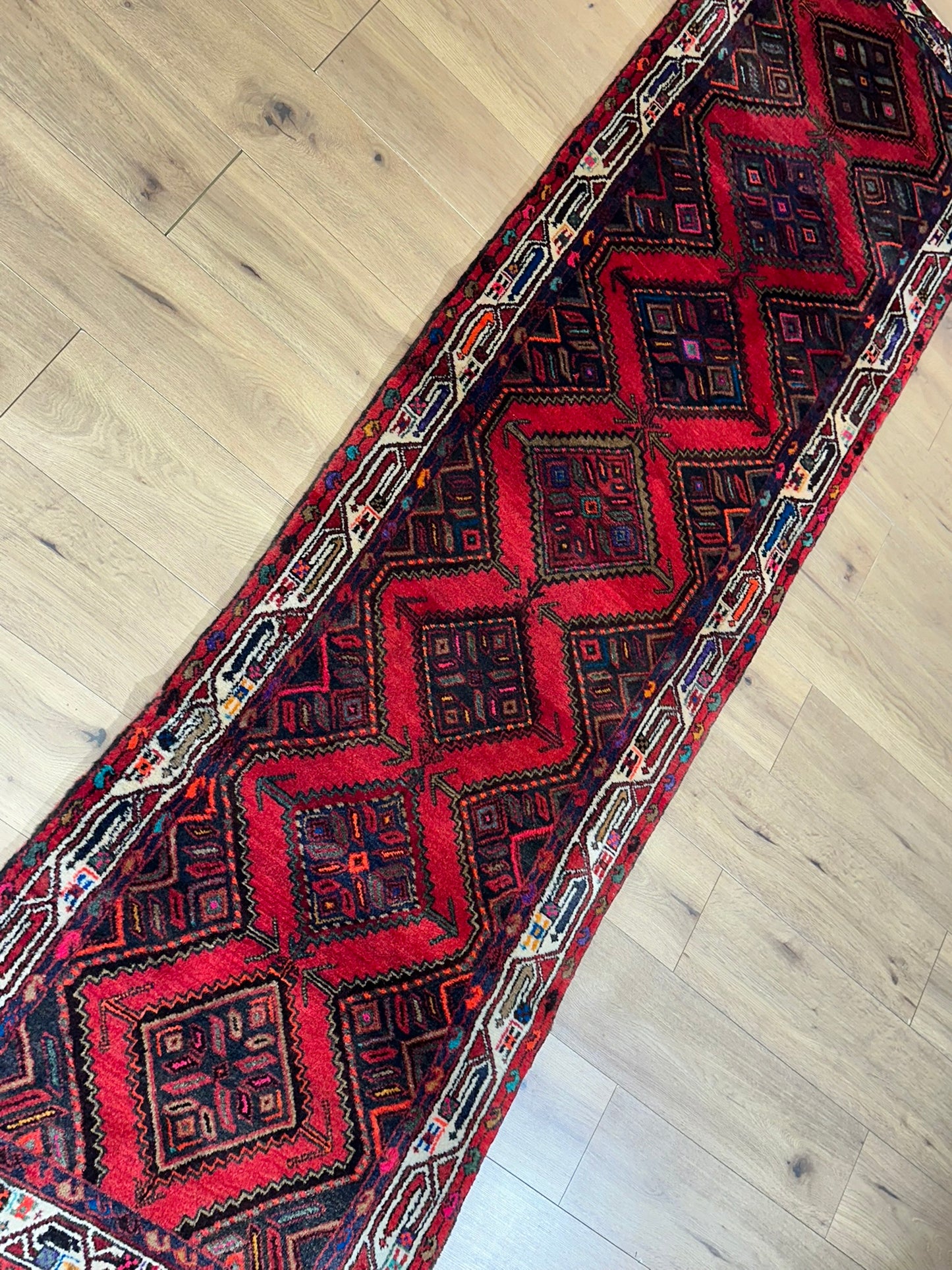 Orientteppich handgeknüpft Senneh Bidjar 282x75 cm