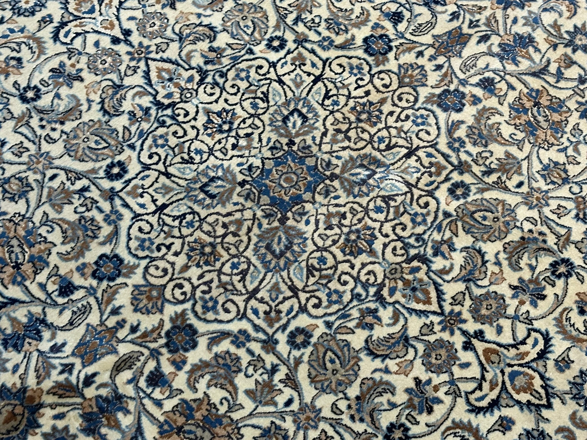 Orientteppich handgeknüpft feiner Nain mit Seide 190x125 cm