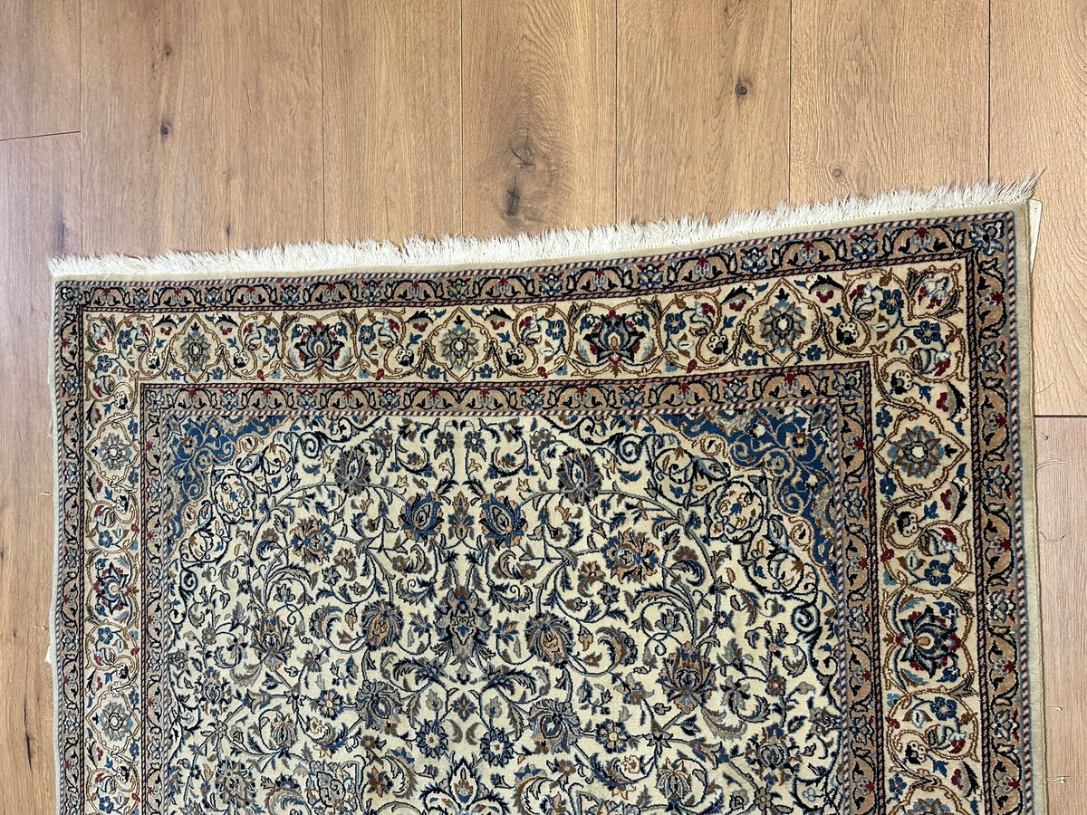 Orientteppich handgeknüpft feiner Nain mit Seide 190x125 cm