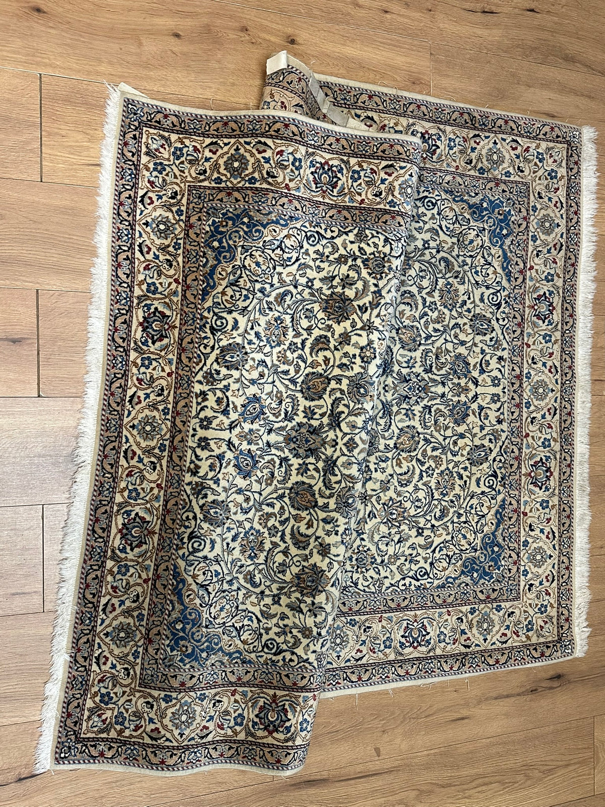 Orientteppich handgeknüpft feiner Nain mit Seide 190x125 cm