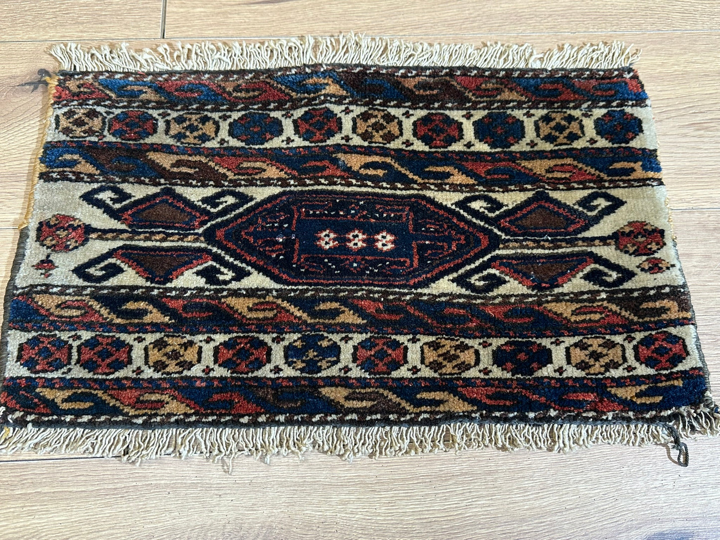 Orientteppich handgeknüpft Sumak Kazak 57x34 cm