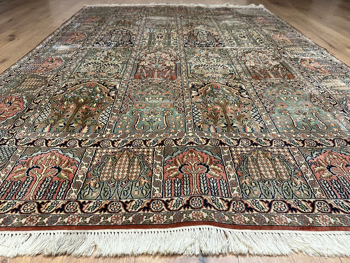 Orientteppich handgeknüpft Kaschmir Felder Ghom Seide 220x160 cm