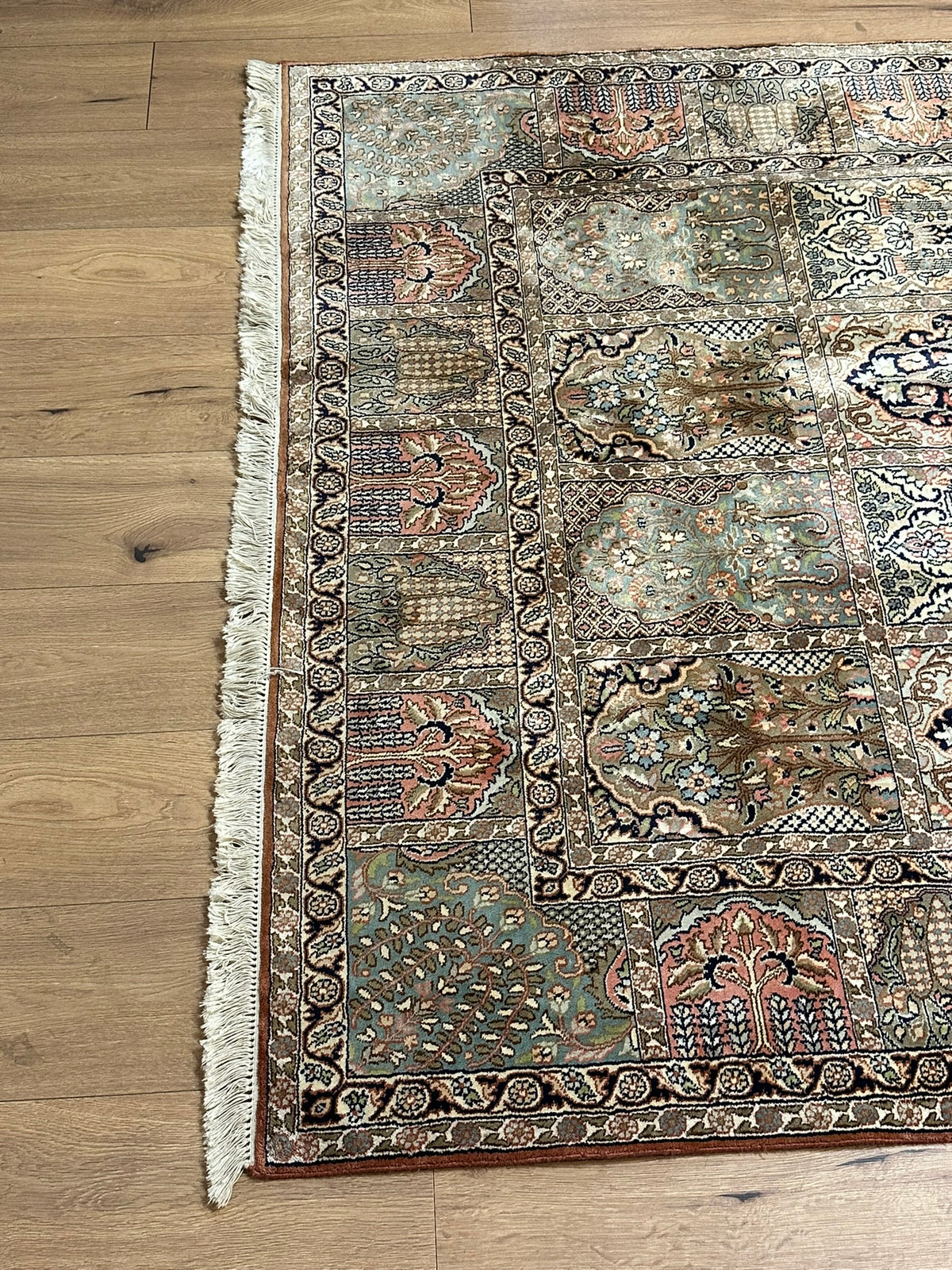 Orientteppich handgeknüpft Kaschmir Felder Ghom Seide 220x160 cm