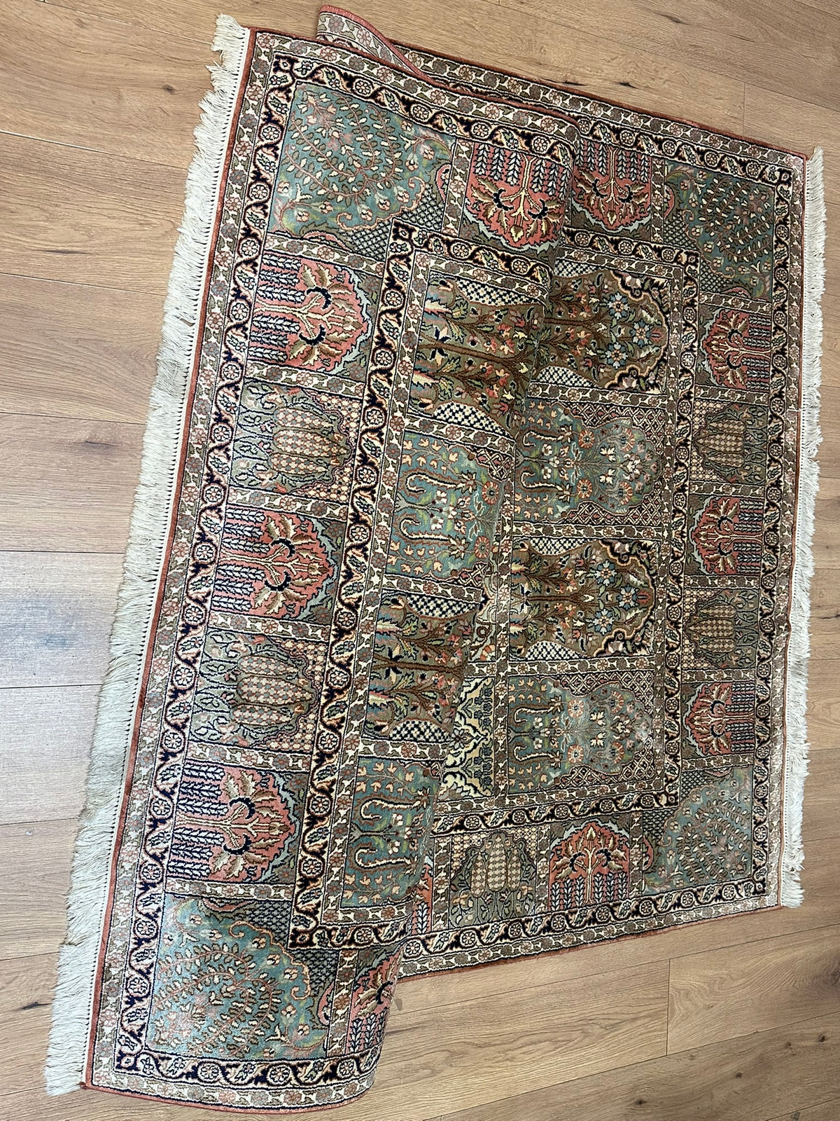 Orientteppich handgeknüpft Kaschmir Felder Ghom Seide 220x160 cm