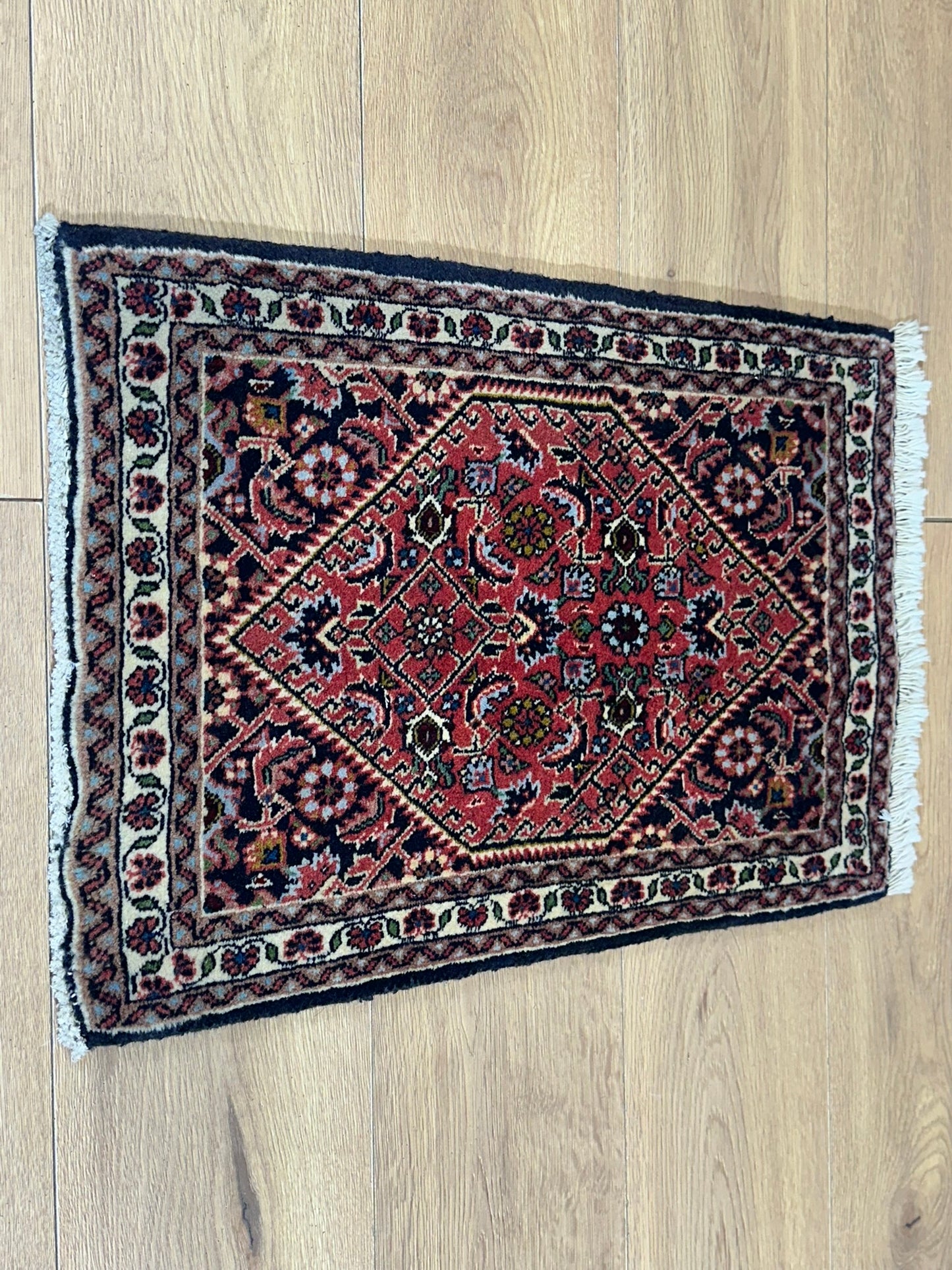 Orientteppich handgeknüpft Bidjar 64x44 cm