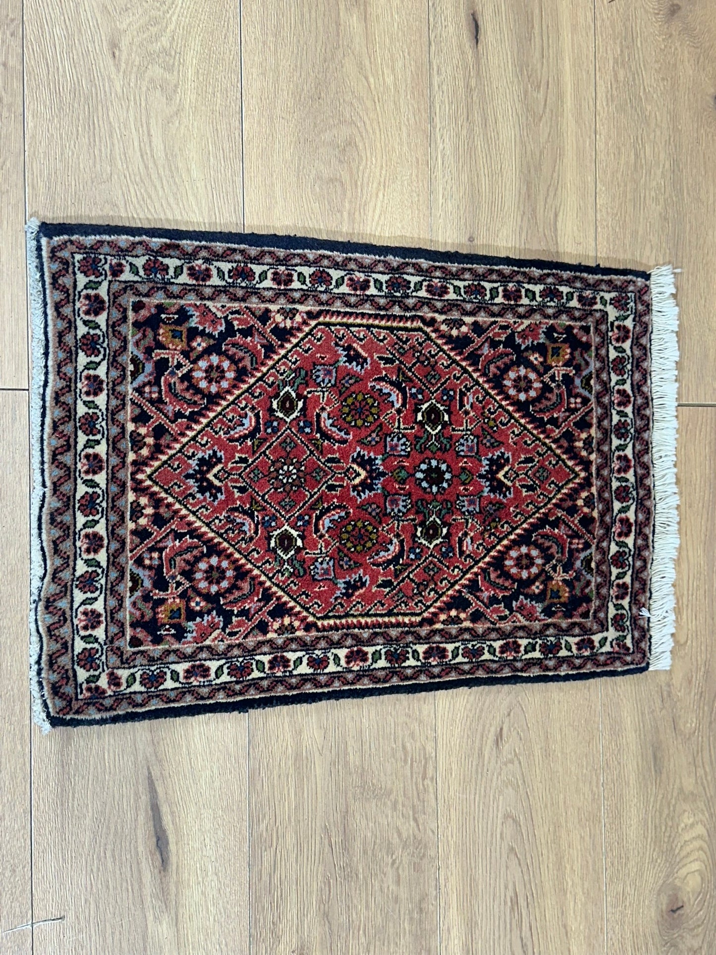 Orientteppich handgeknüpft Bidjar 64x44 cm