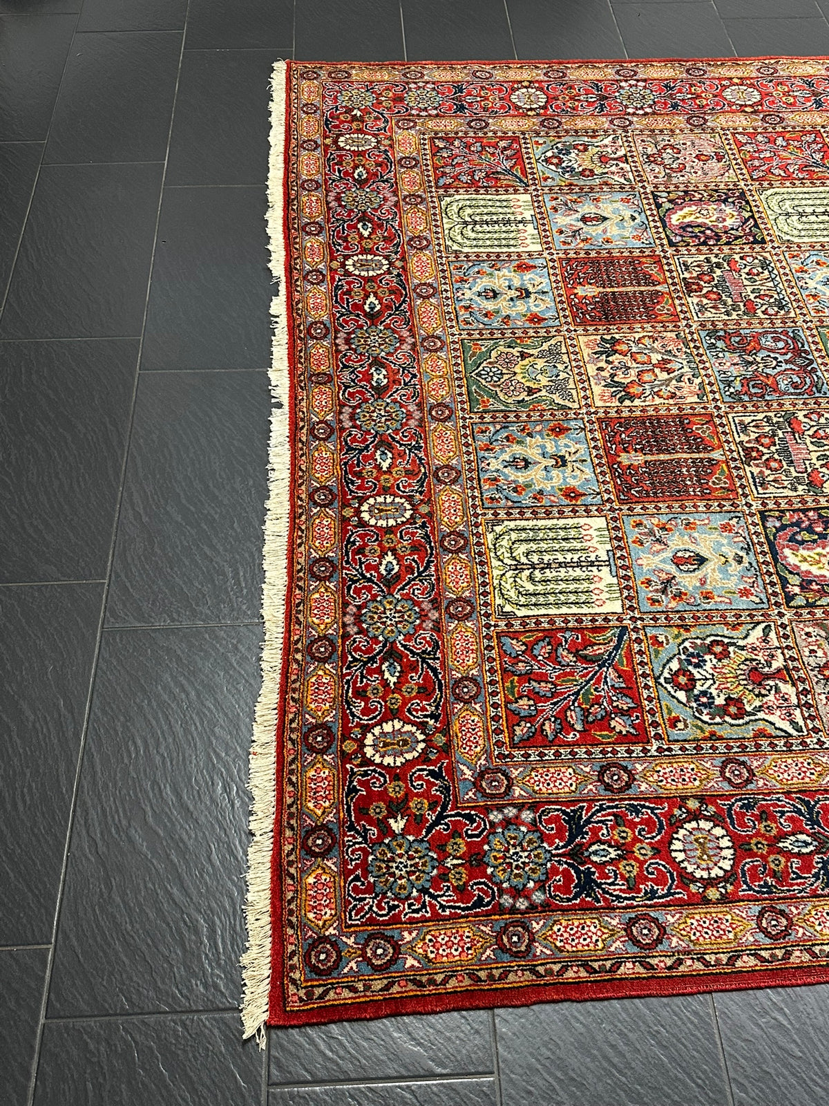 Orientteppich handgeknüpft Felder Ghom Korkwolle 330x240 cm